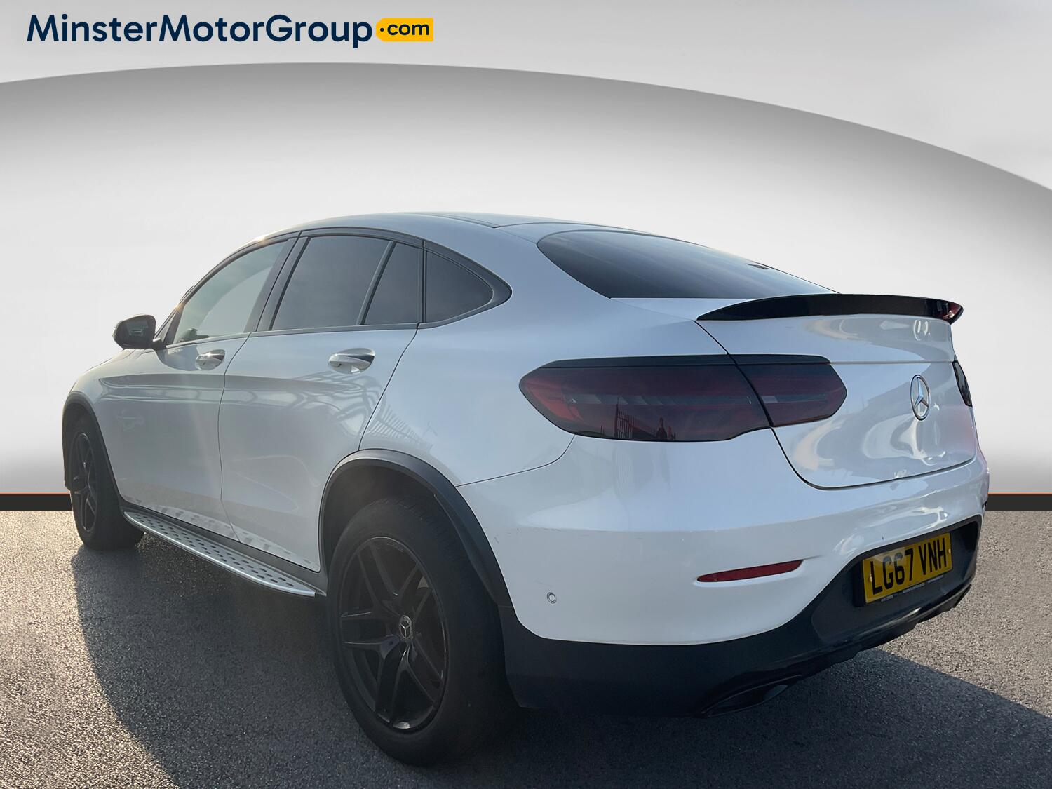 Mercedes-Benz GLC view 4