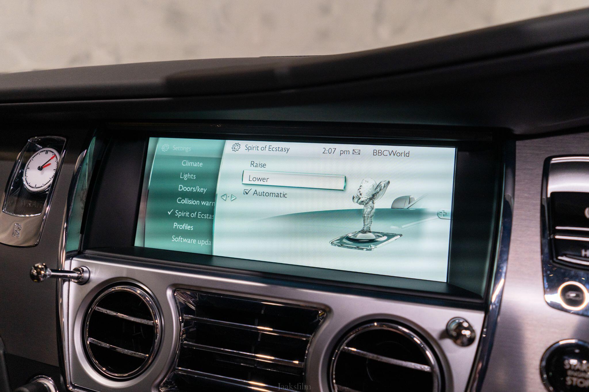 Rolls-Royce Wraith view 27