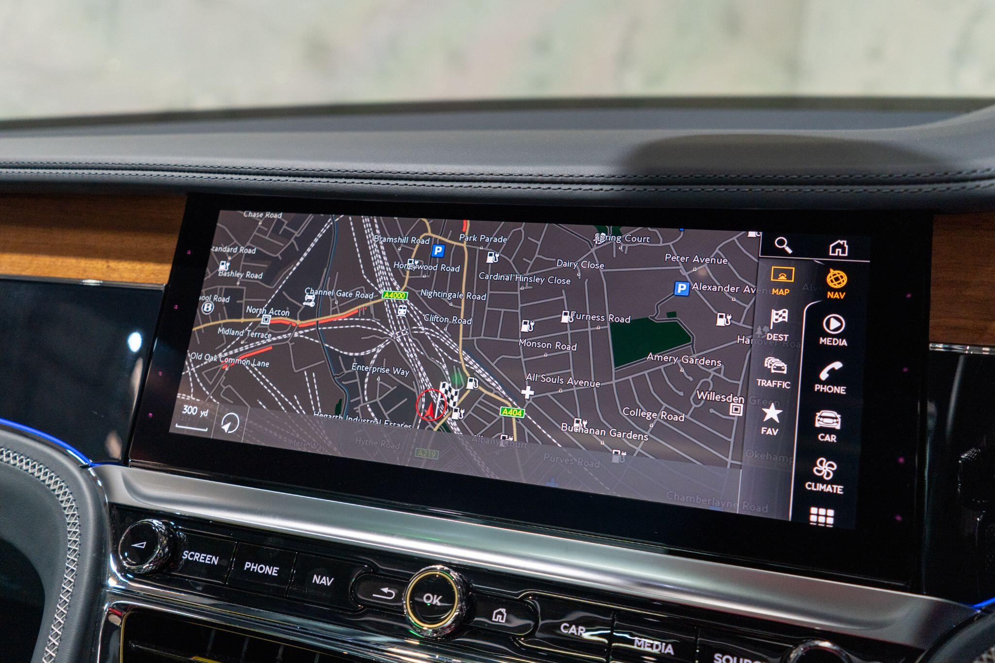 Bentley Flying Spur view 25