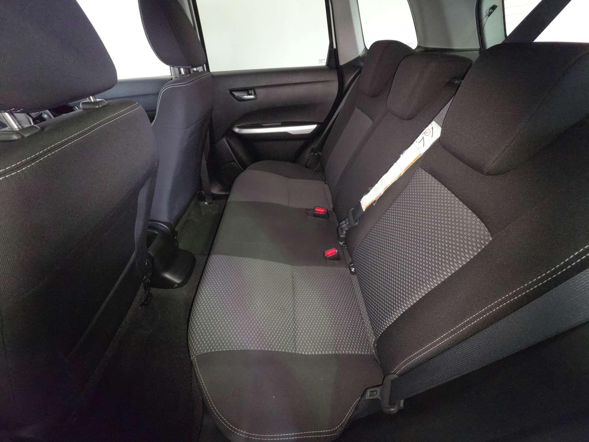 Suzuki Vitara view 51