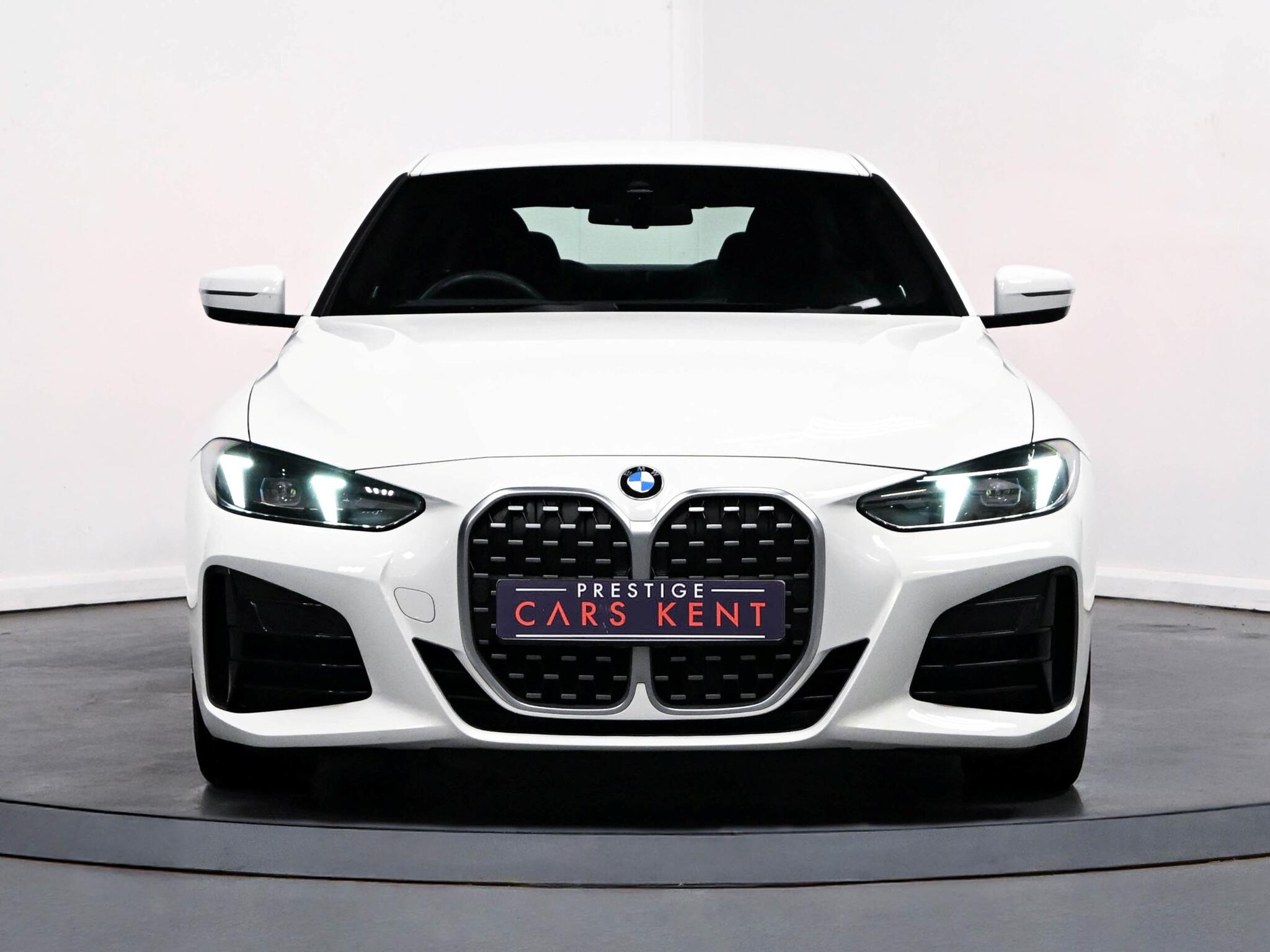 BMW 4 Series view 19