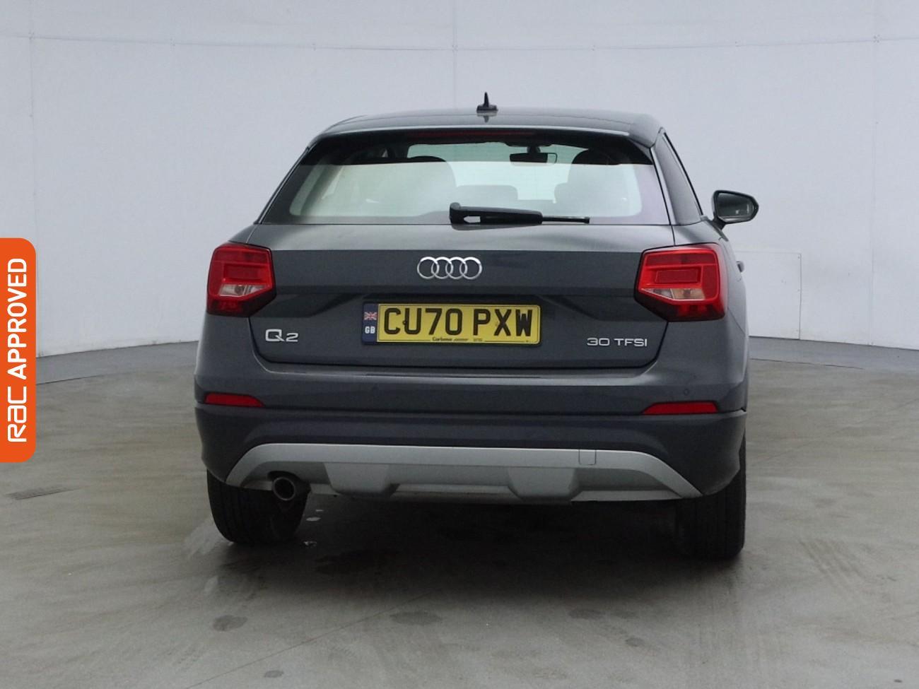 Audi Q2 view 8