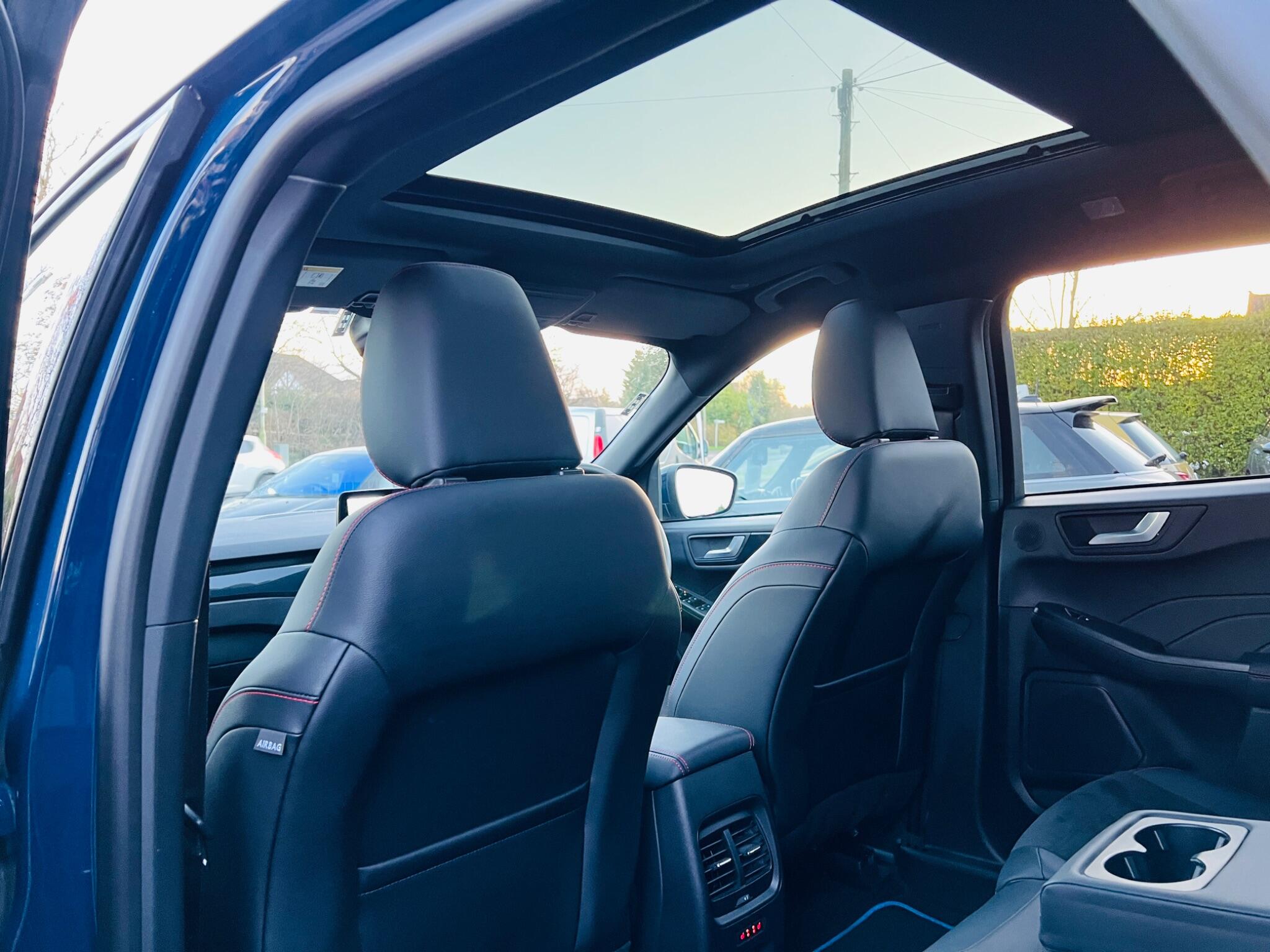 2023 Ford Kuga 2.5 EcoBoost Duratec 14.4kWh ST-Line X CVT Euro 6 (s/s) 5dr • 23,532 miles image 23