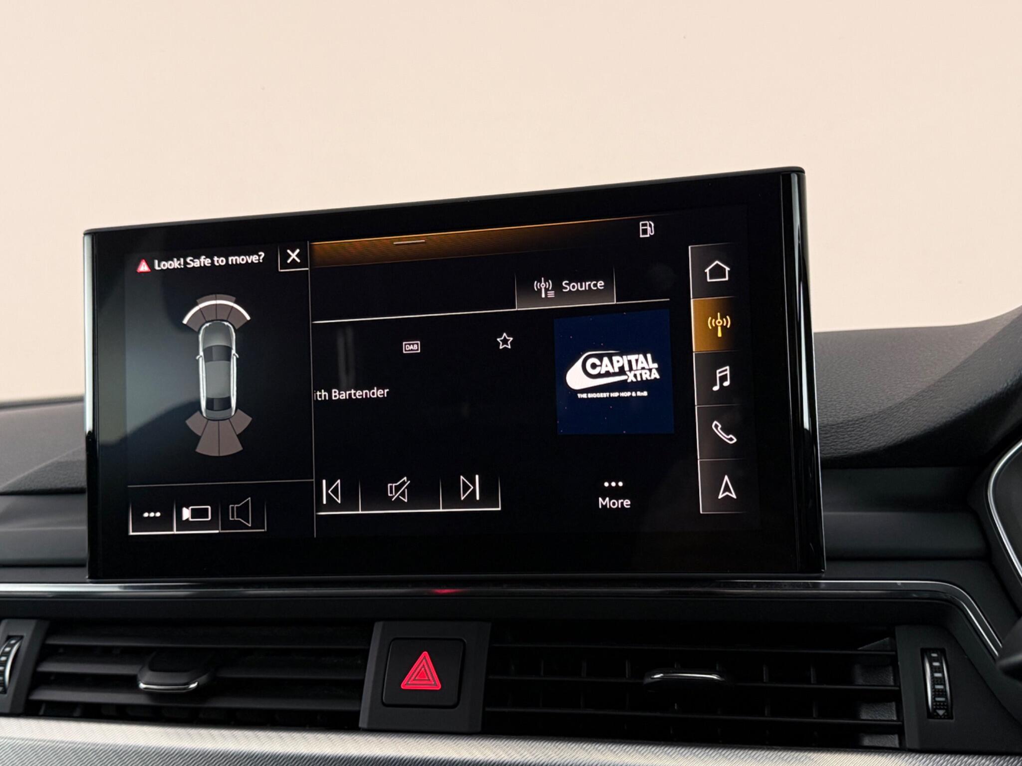 Audi A4 view 26