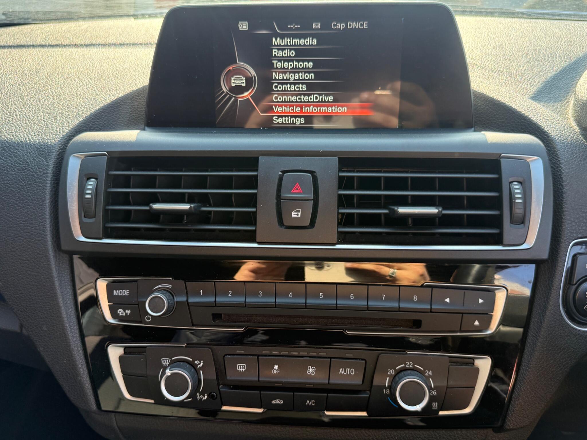 BMW 1 Series view 19