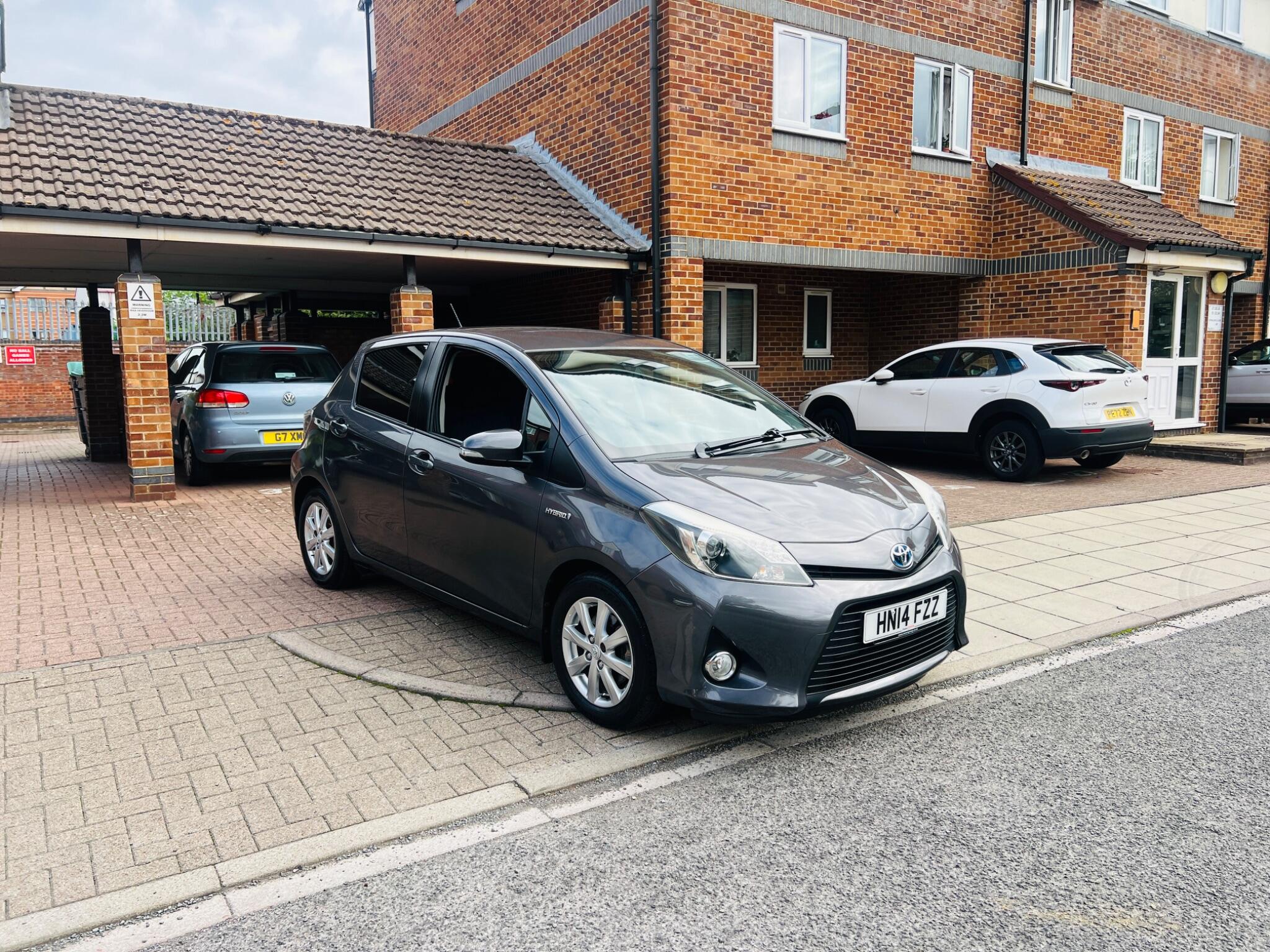 Toyota Yaris view 9