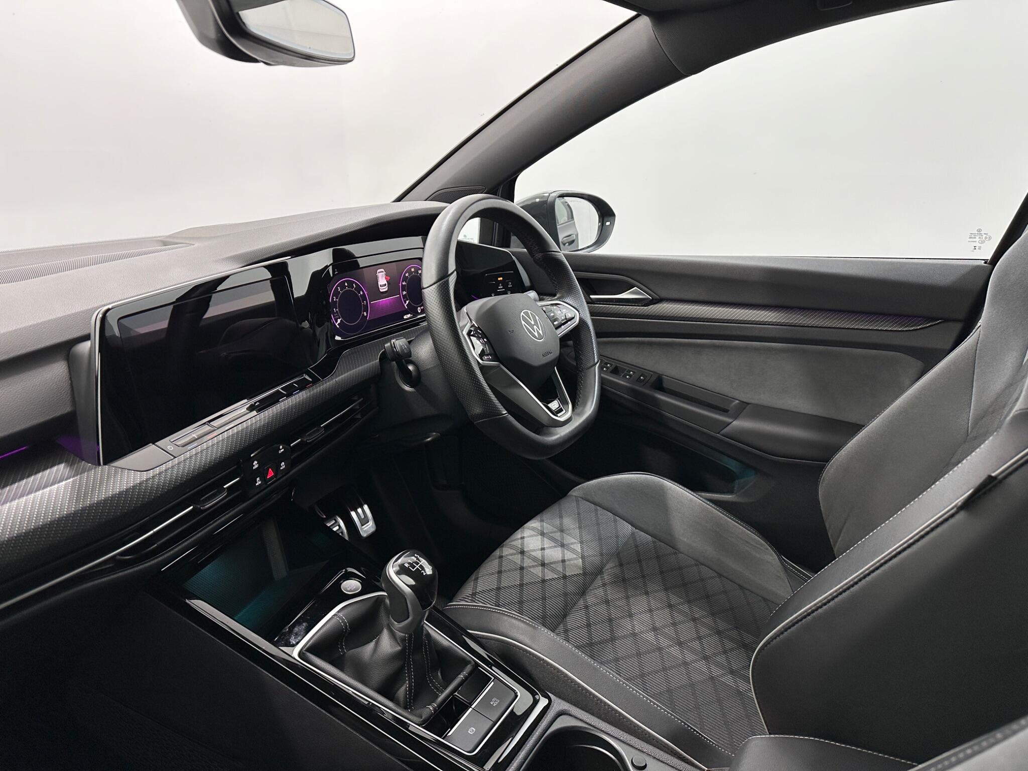 Volkswagen Golf view 29