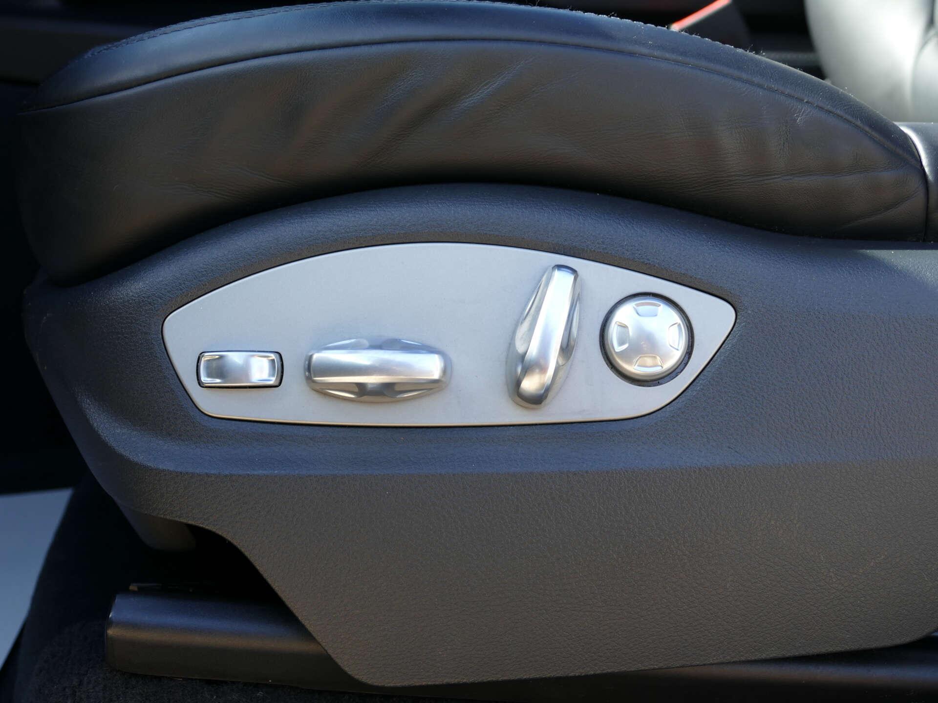 Porsche Cayenne view 33