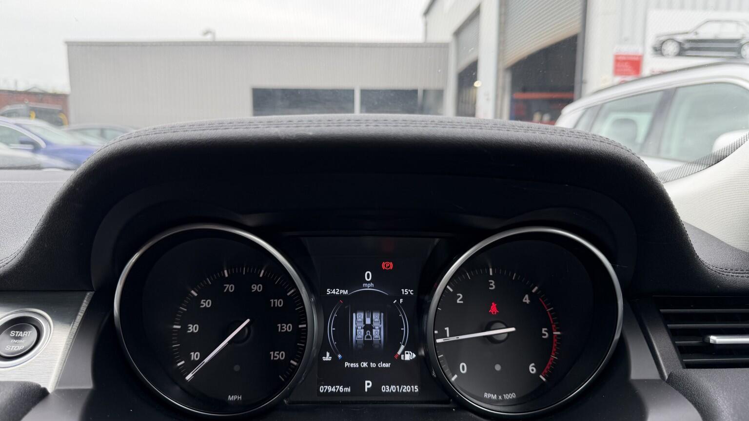 Land Rover Range Rover Evoque view 32