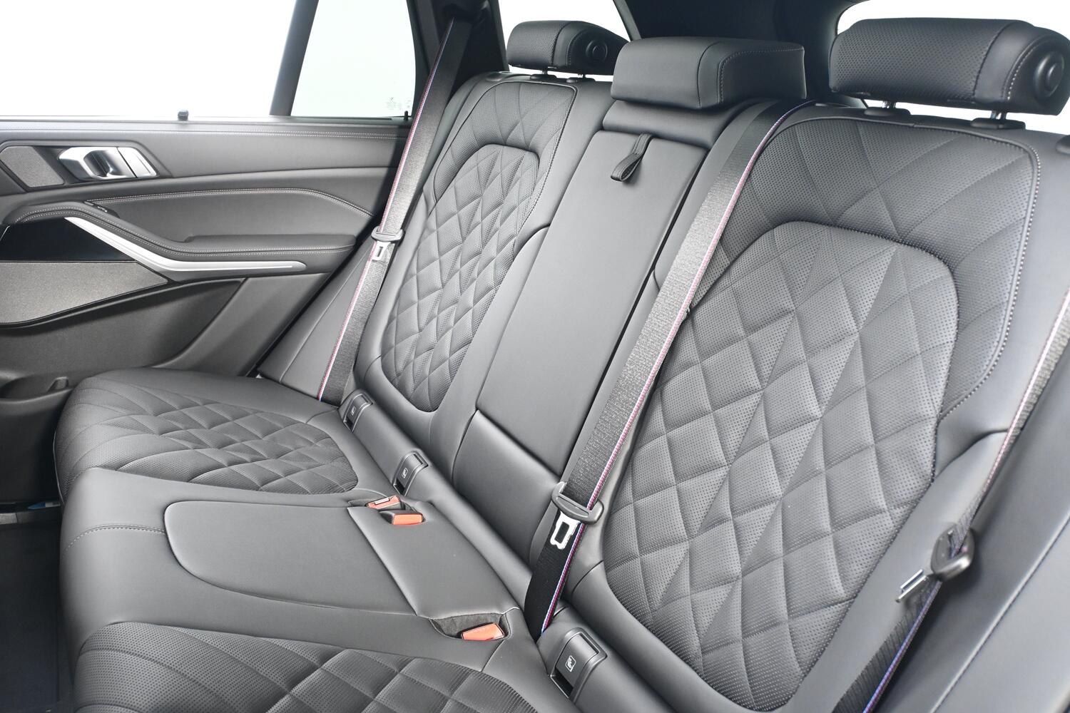 BMW X5 view 12