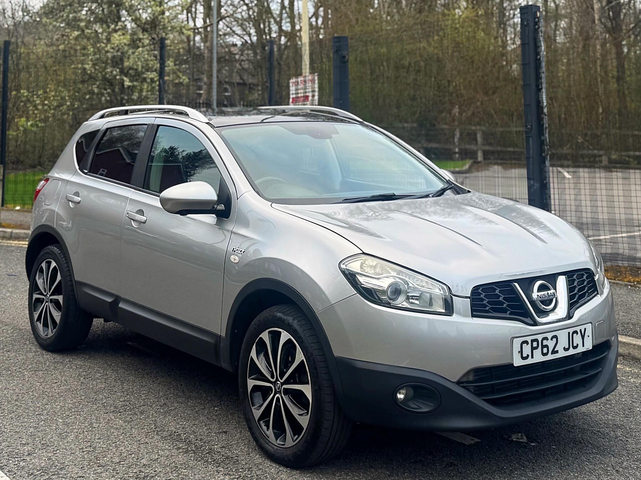 2012 Nissan Qashqai 1.5 dCi n-tec+ 2WD Euro 5 5dr image 5