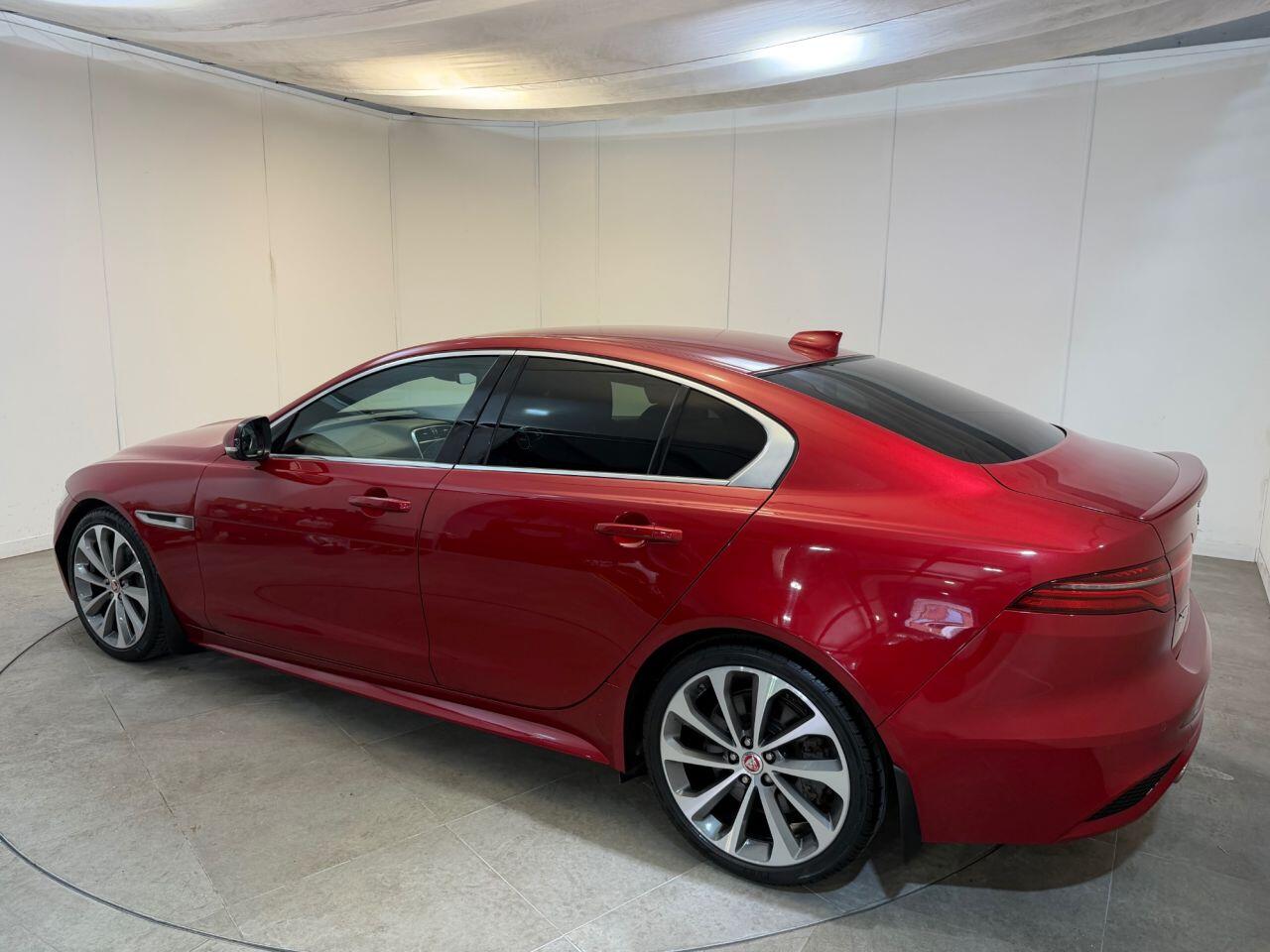 Jaguar Xe view 12