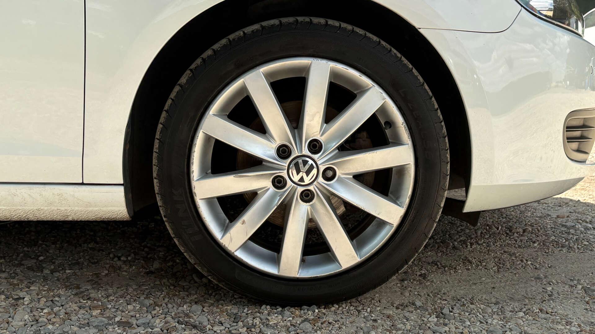 Volkswagen Golf view 35
