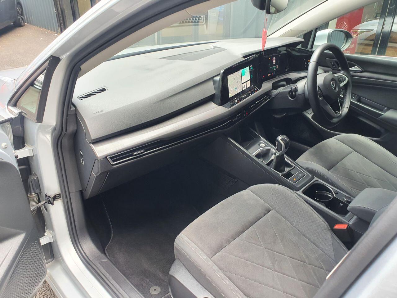 Volkswagen Golf view 29