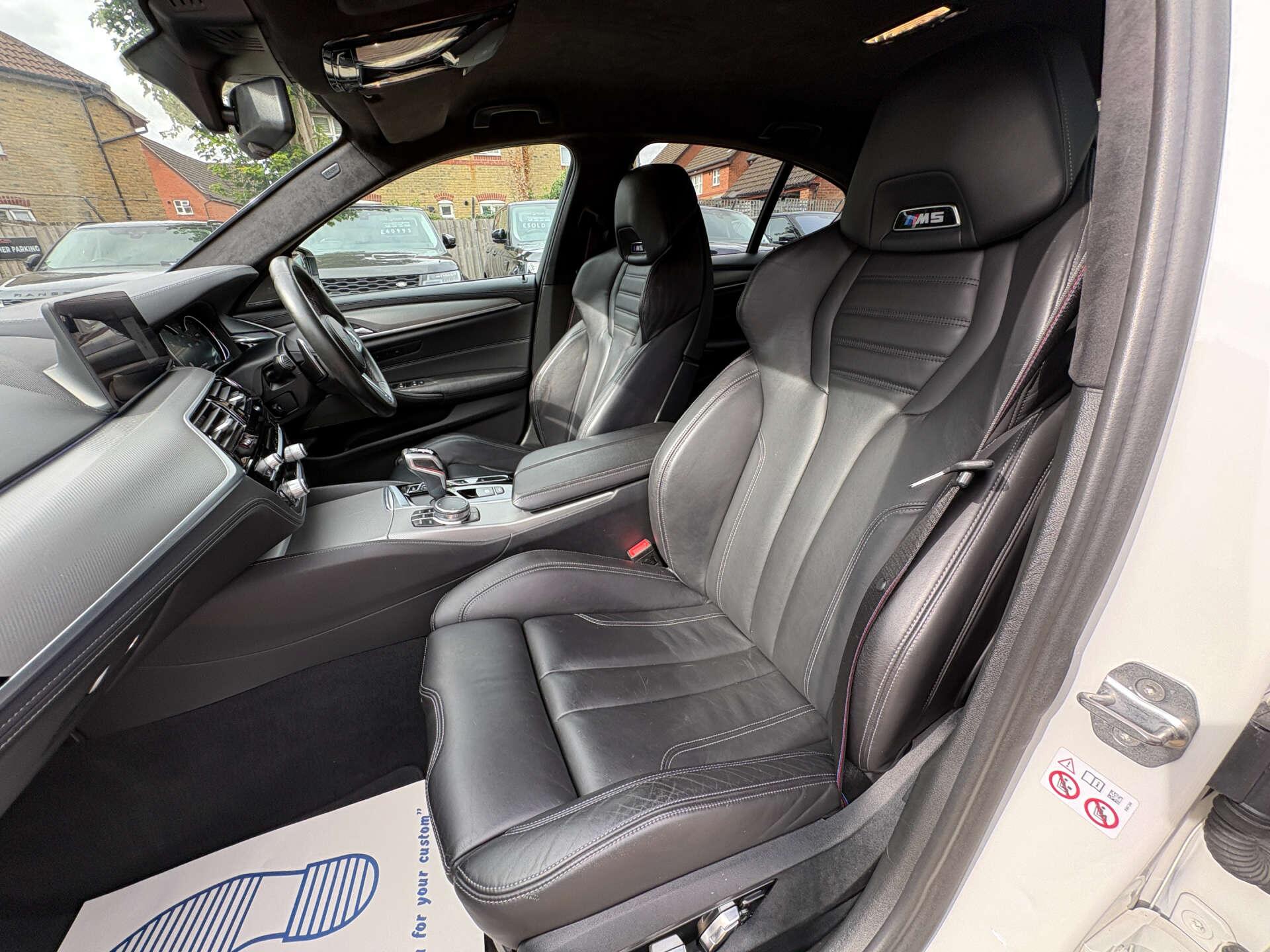 BMW M5 view 36