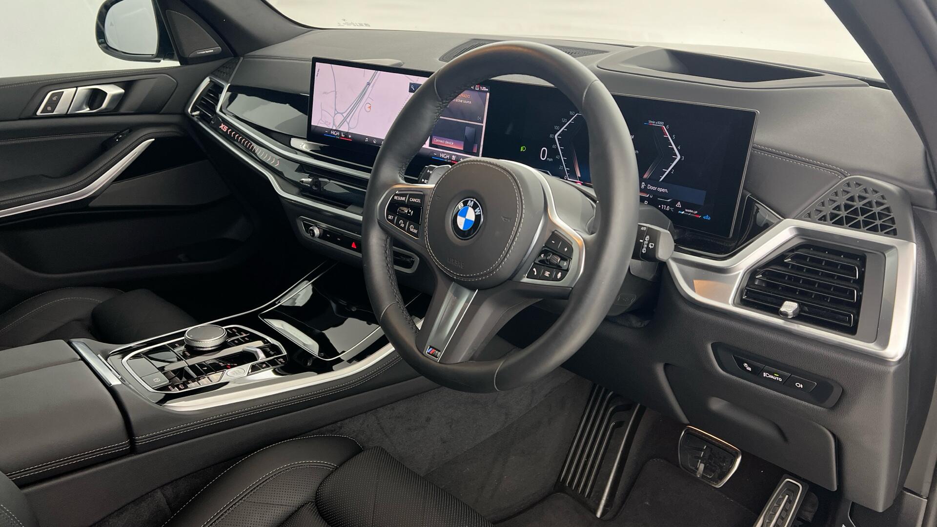 BMW X5 view 6