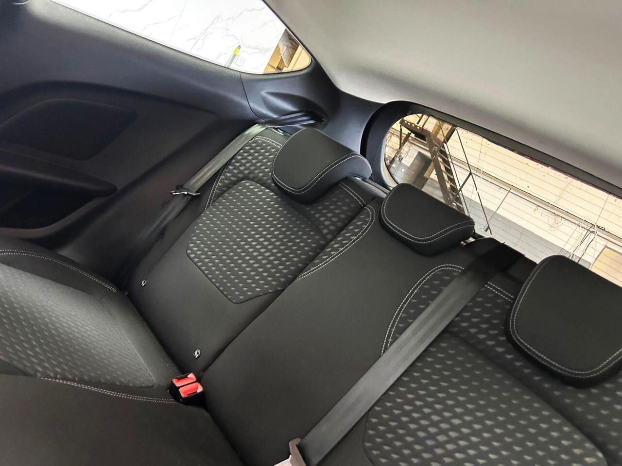 Ford Fiesta view 19