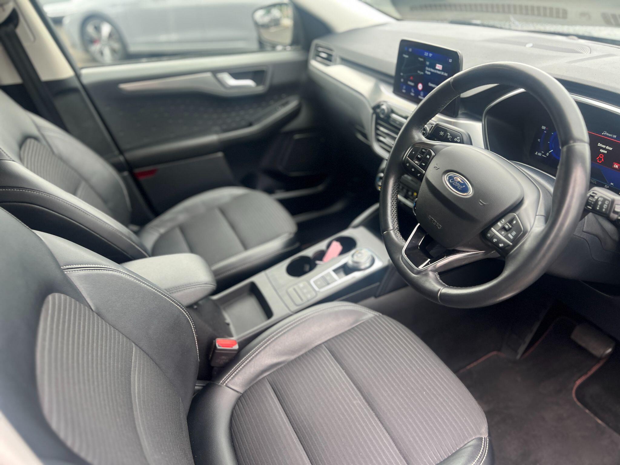 Ford Kuga view 16