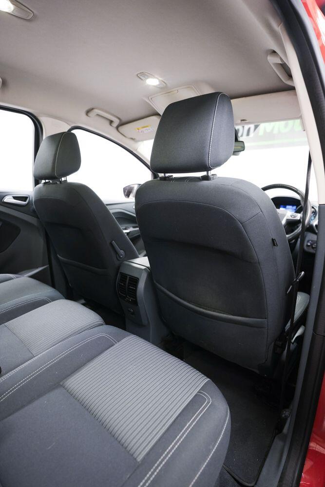 Ford C-Max view 14