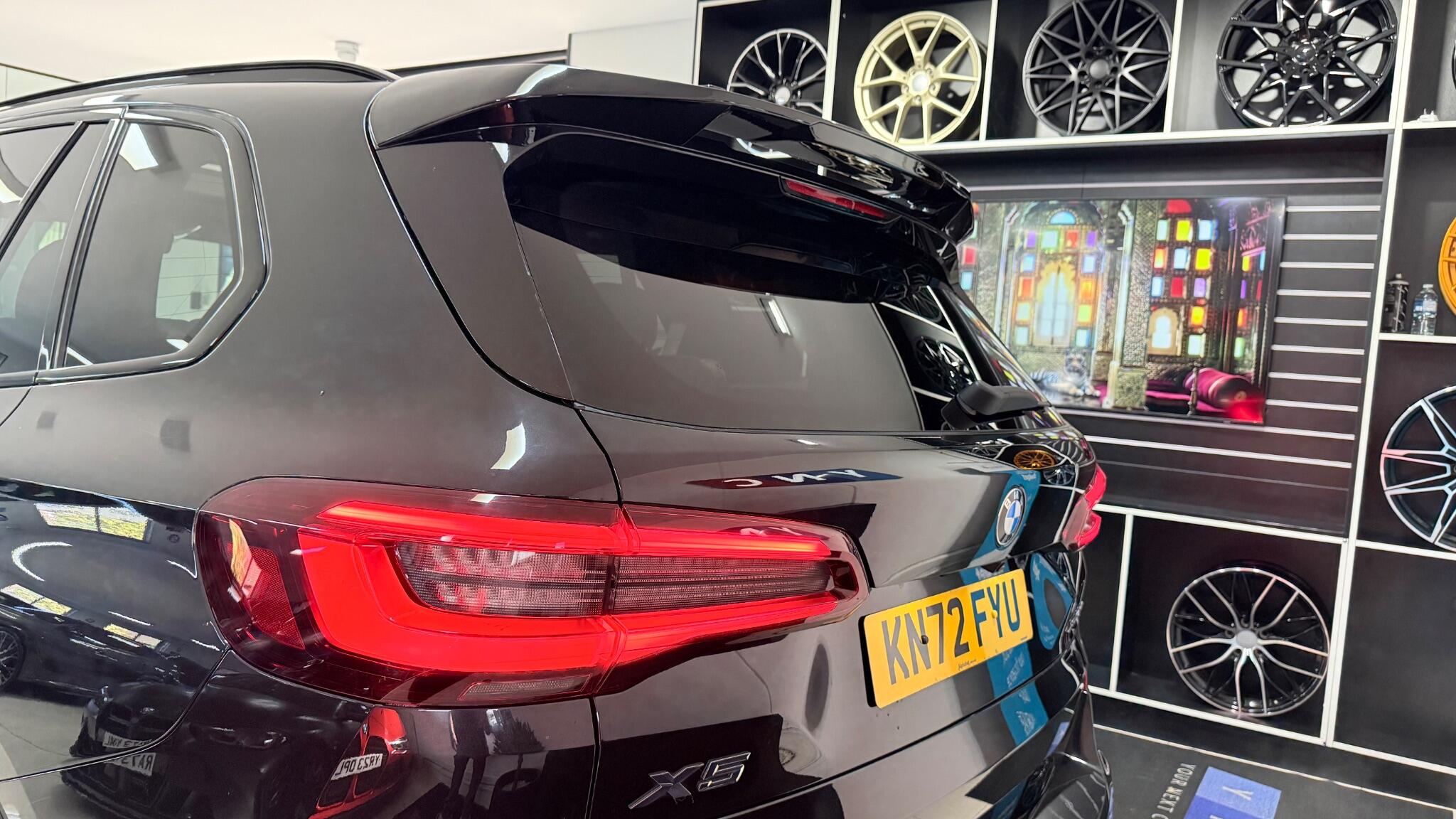 BMW X5 view 28