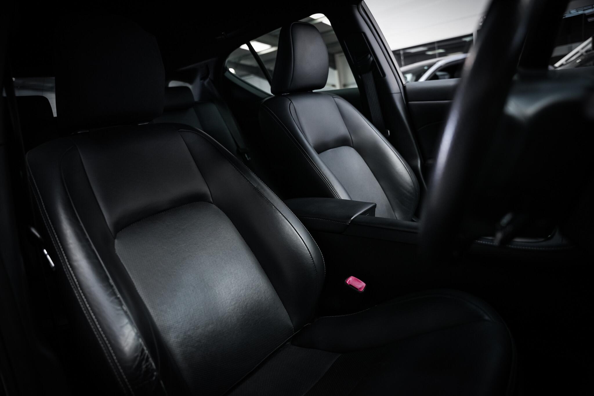 Lexus CT view 17