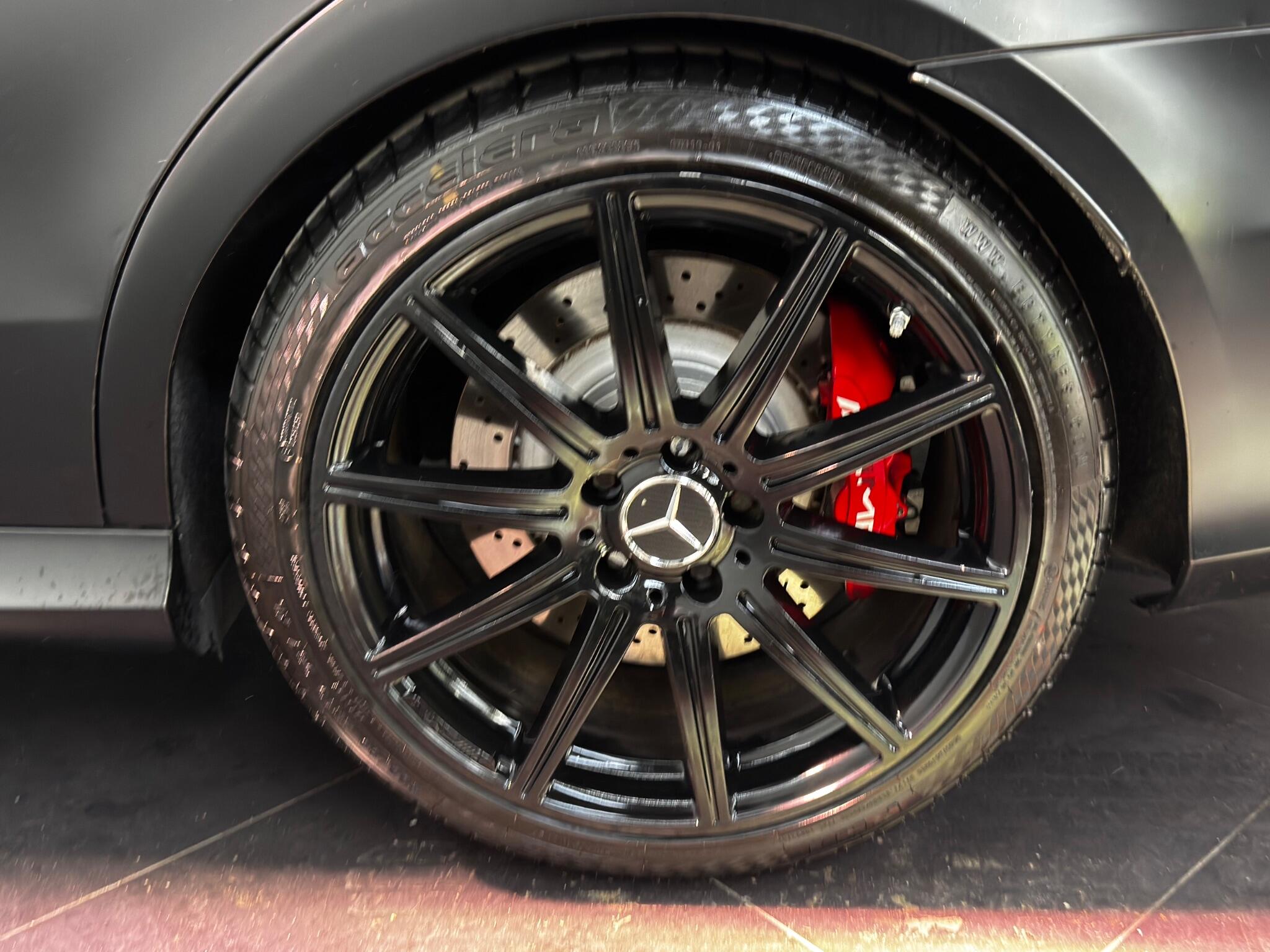 Mercedes-Benz E-Class view 49