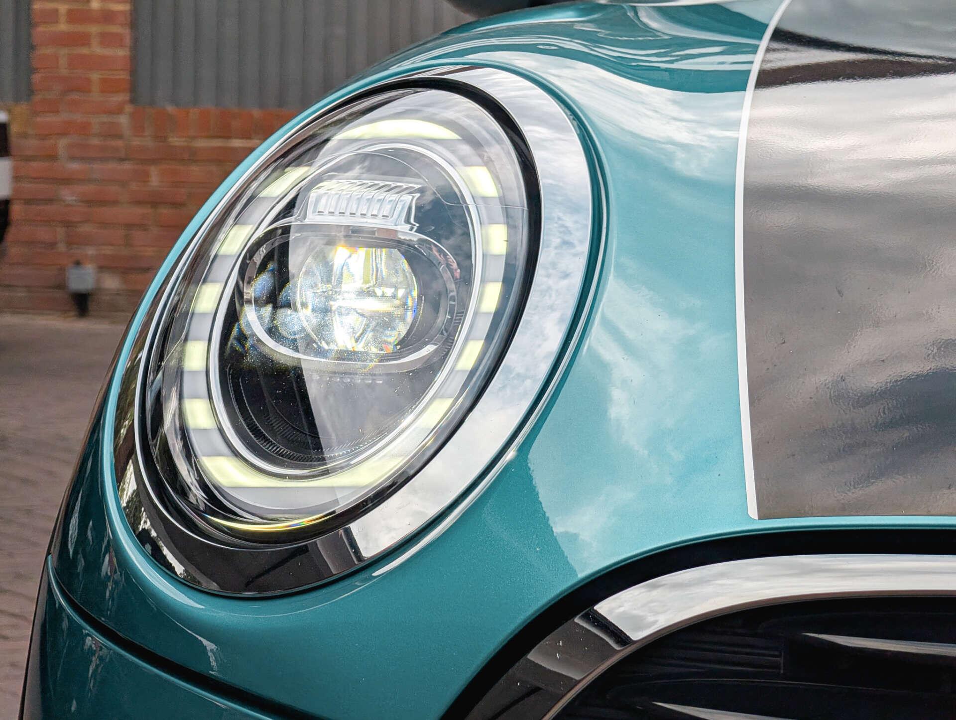 Mini Convertible view 17