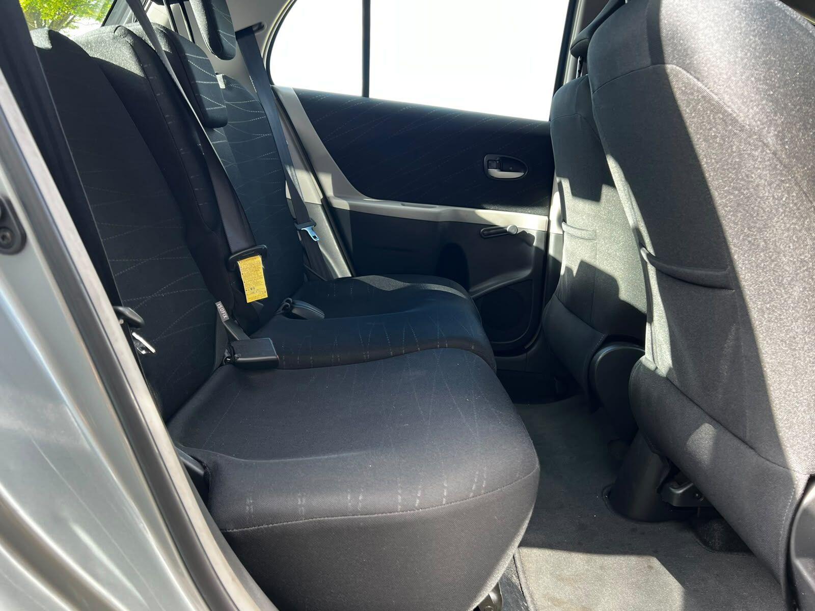 Toyota Yaris view 18