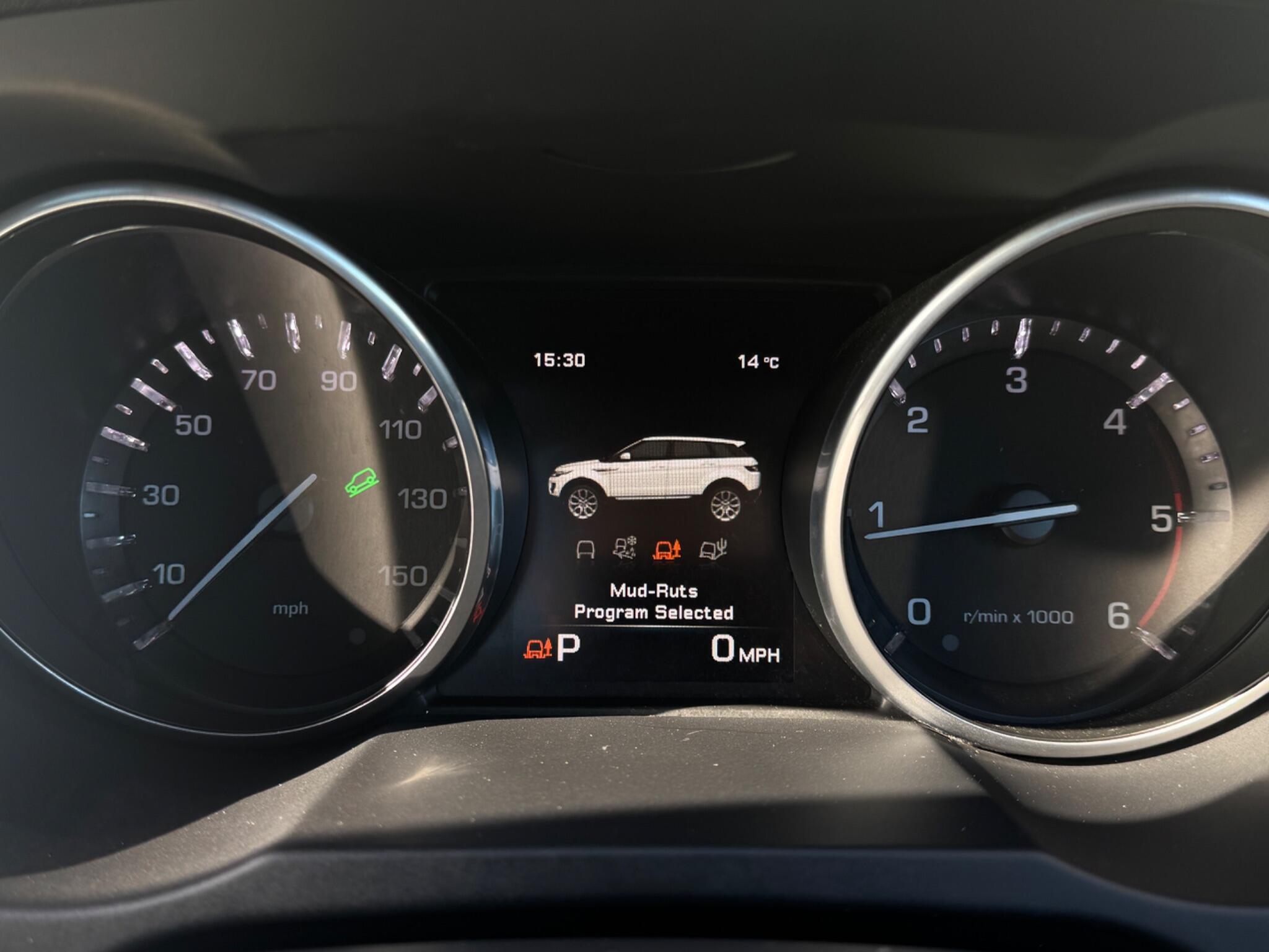 Land Rover Range Rover Evoque view 40