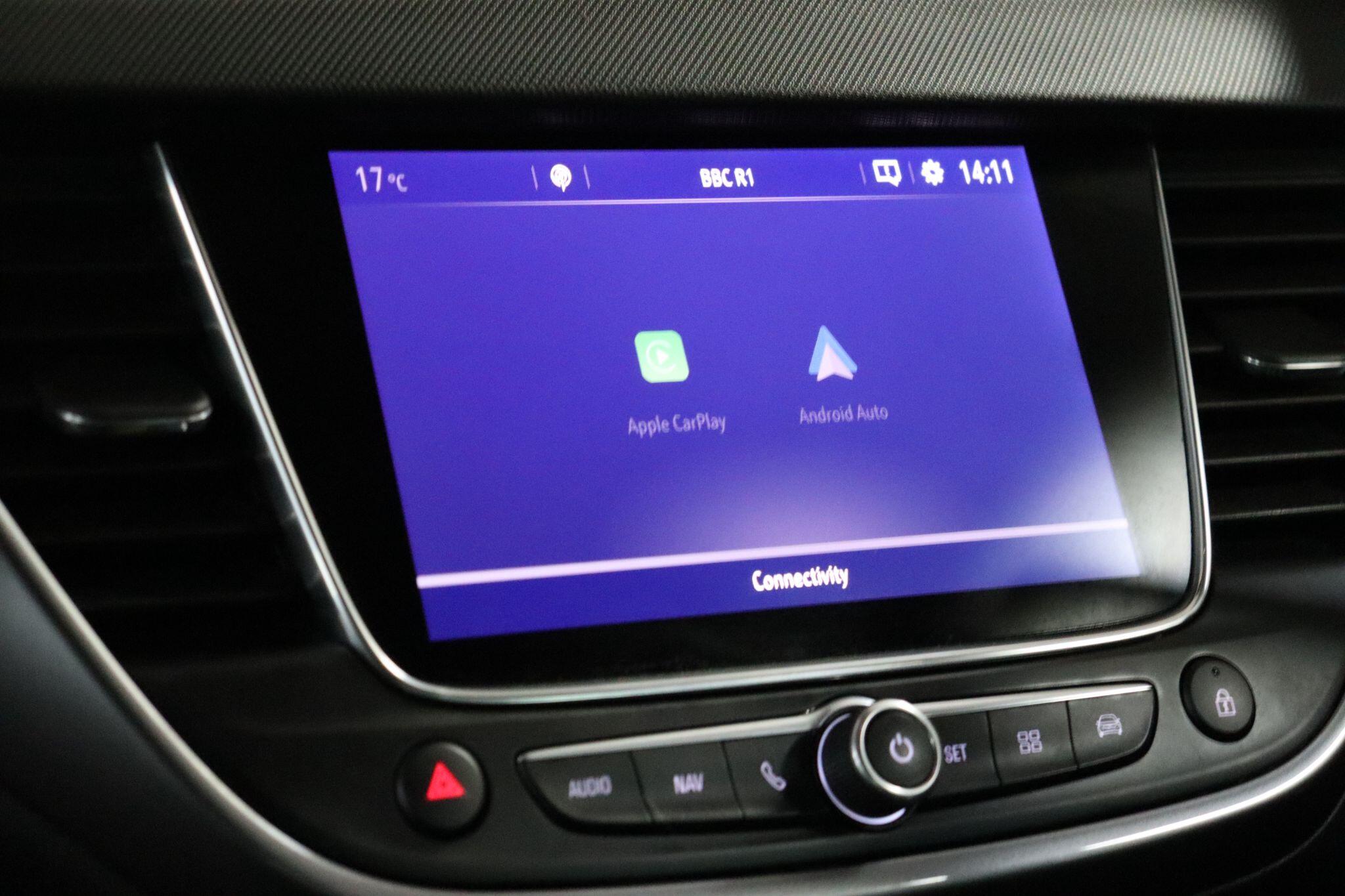 Vauxhall Crossland X view 38