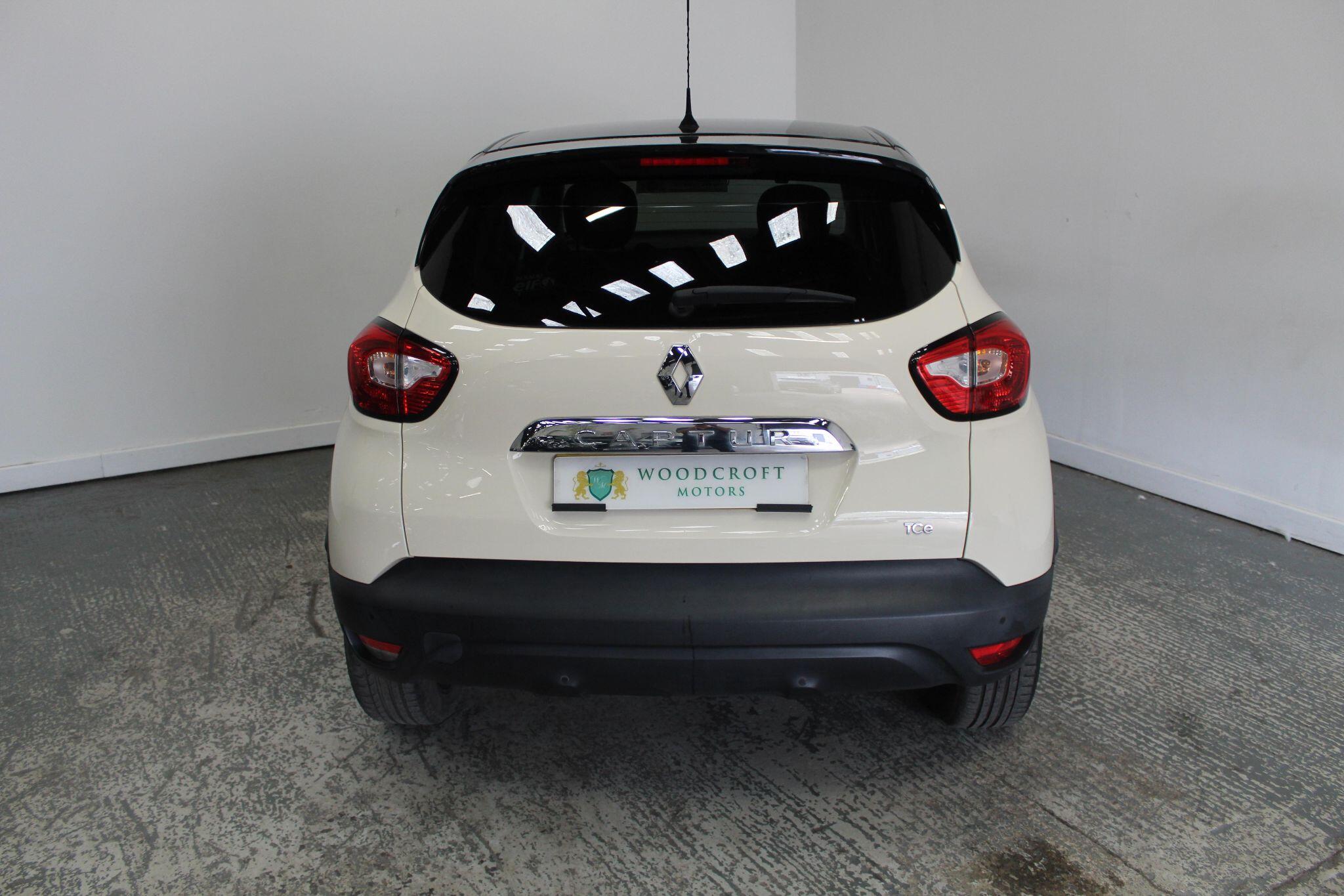 Renault Captur view 13