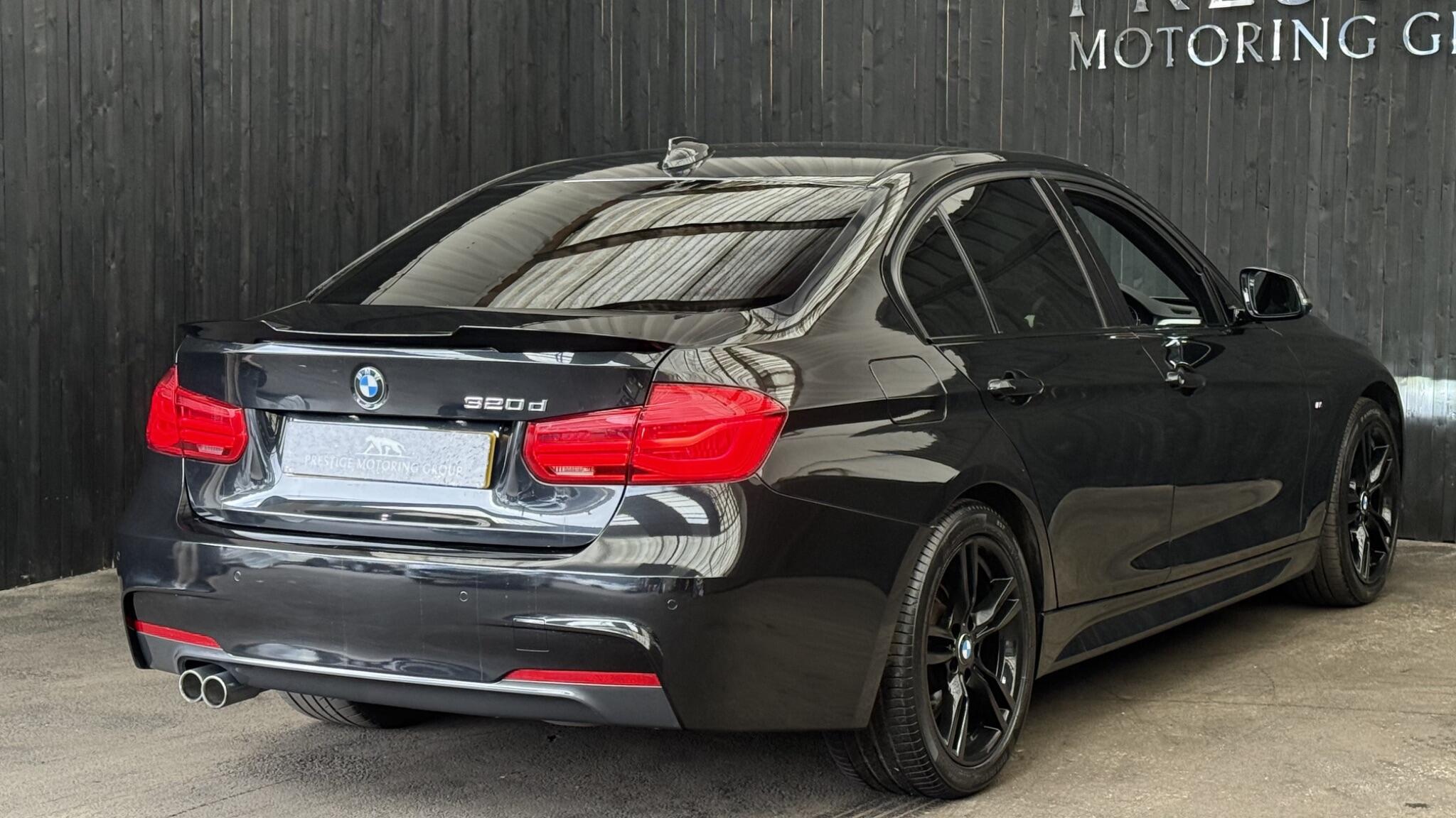 BMW 3 Series view 15