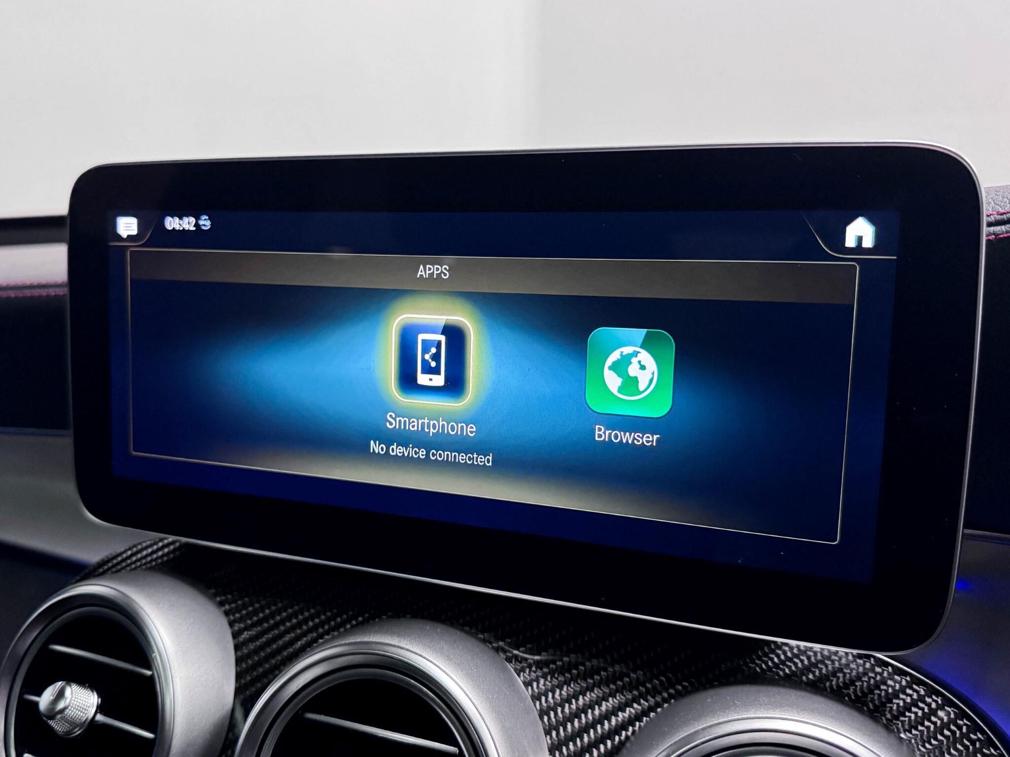 Mercedes-Benz GLC view 44