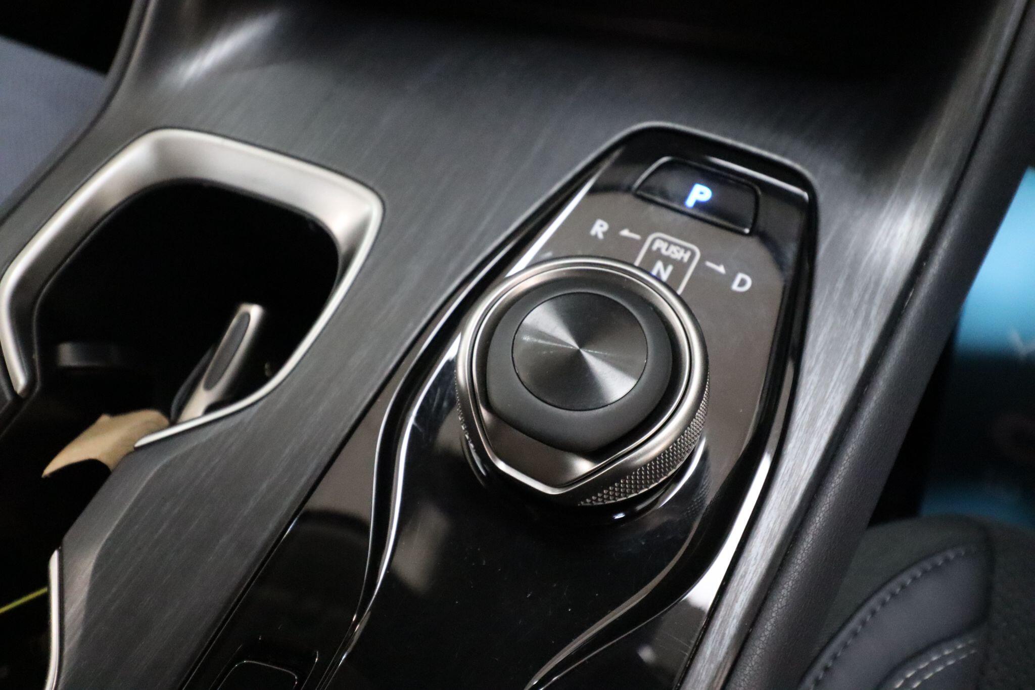 Lexus RZ view 20