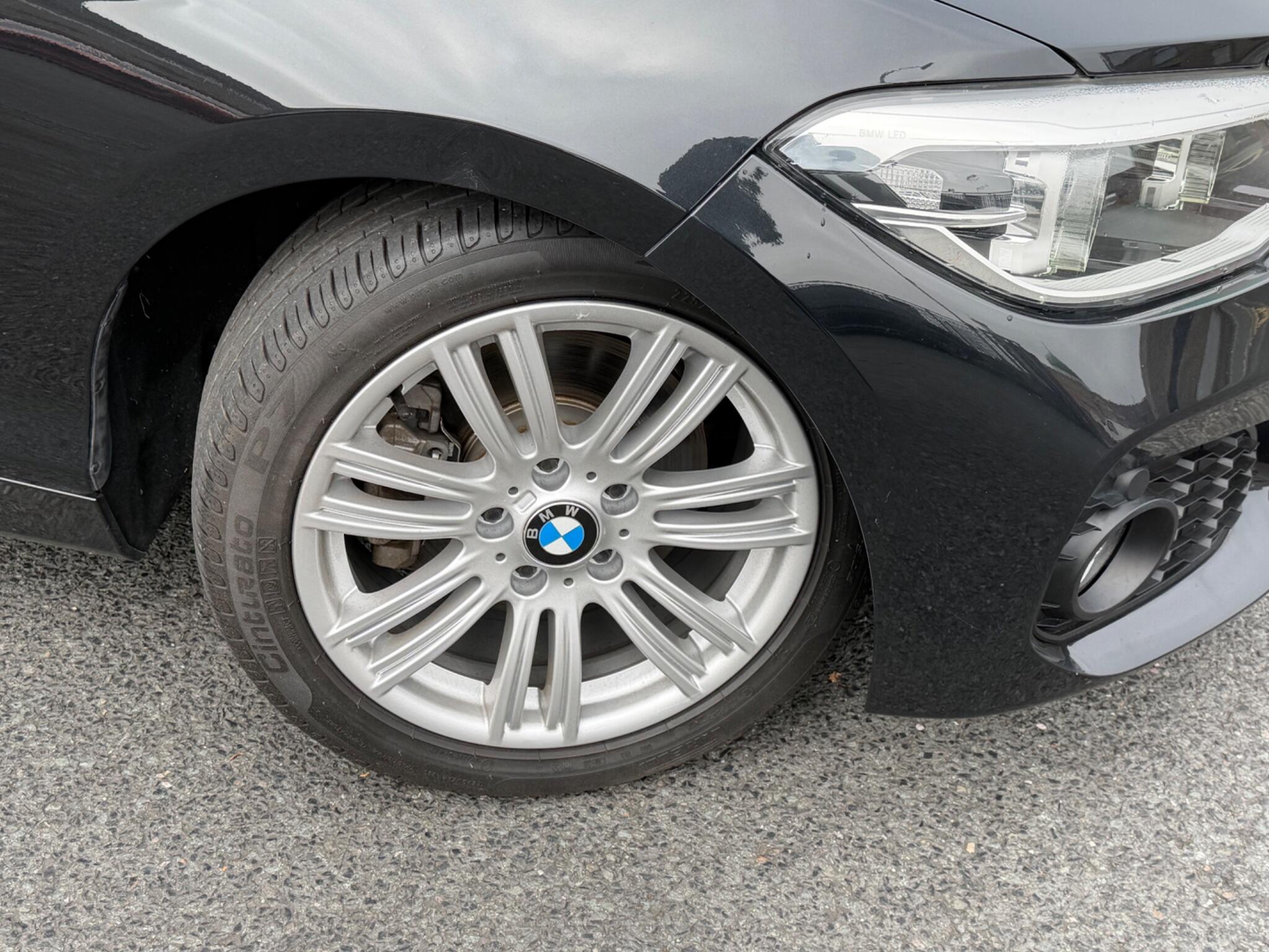 BMW 1 Series view 2