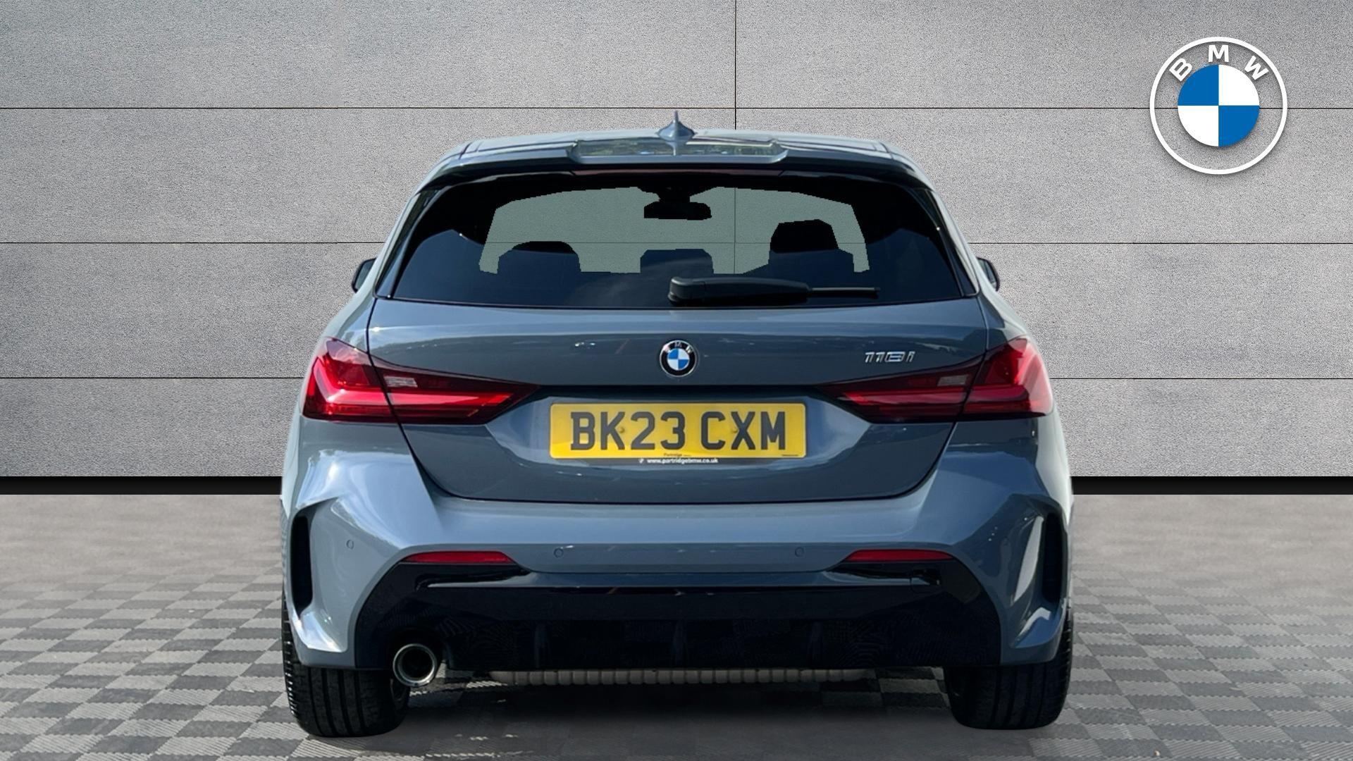 BMW 1 Series view 15