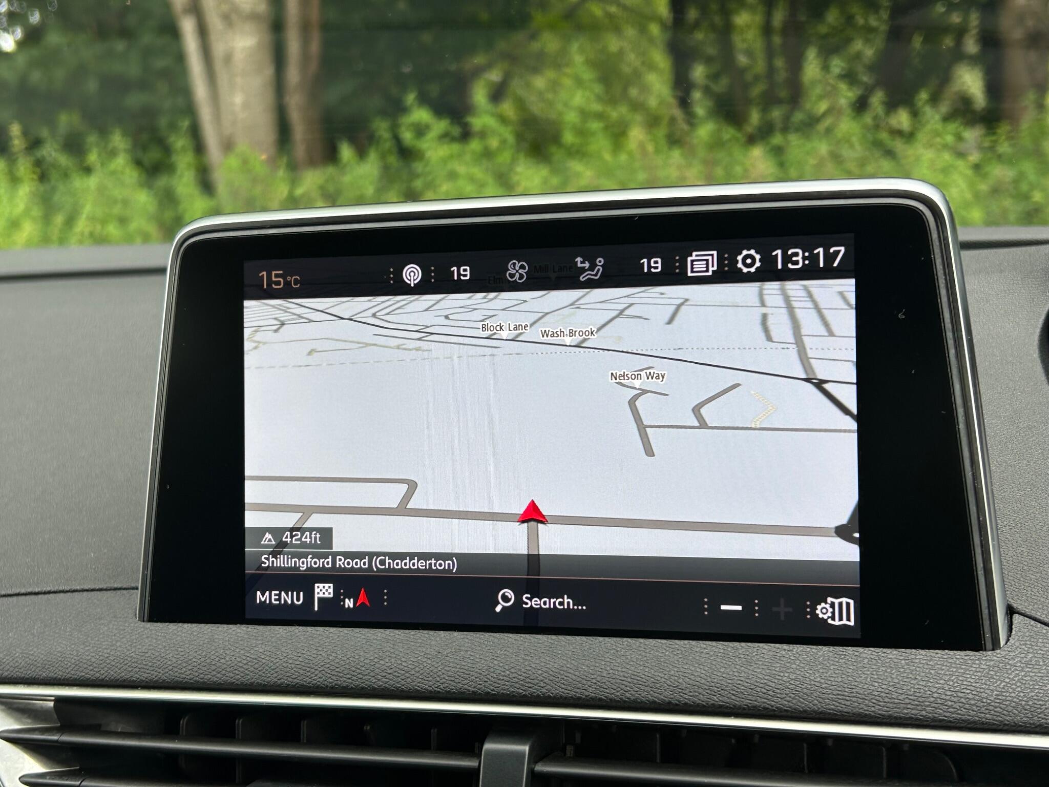 Peugeot 3008 view 45