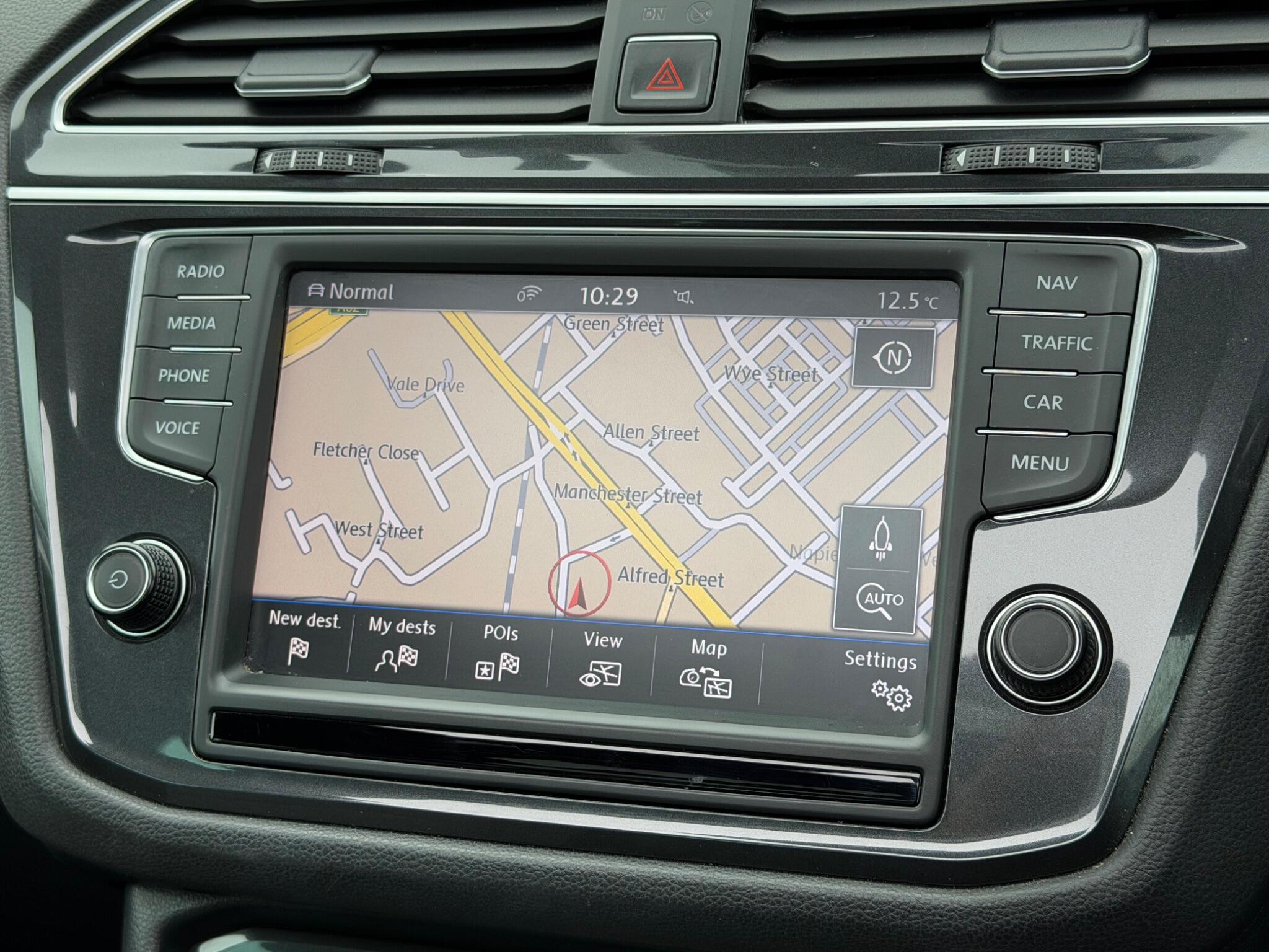 Volkswagen Tiguan view 35