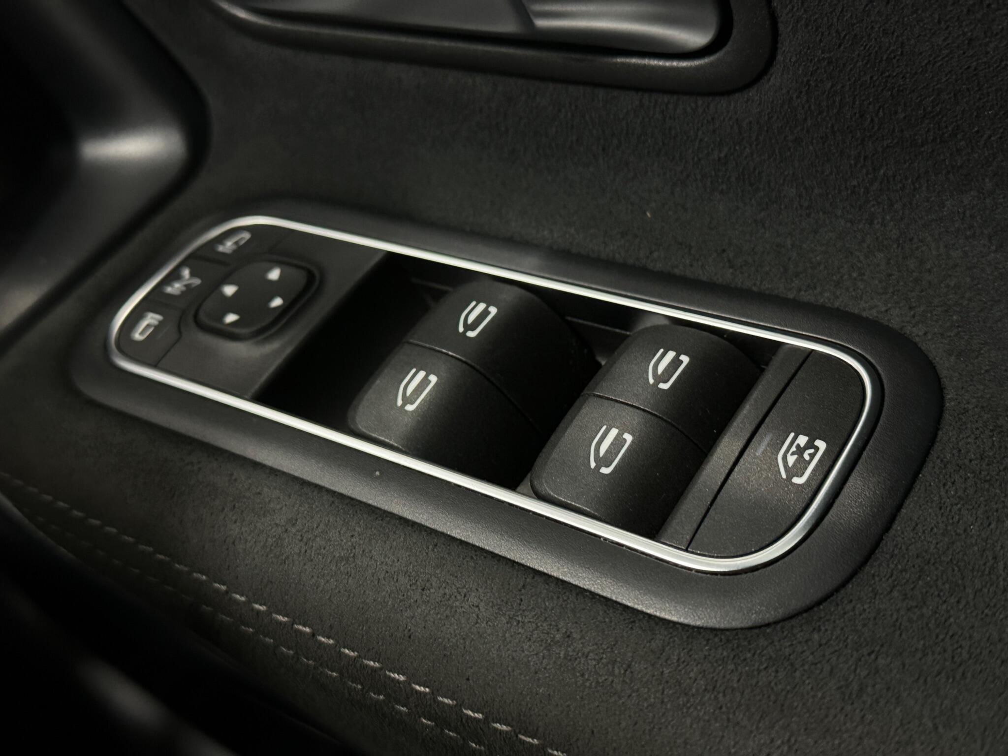 Mercedes-Benz A-Class view 19