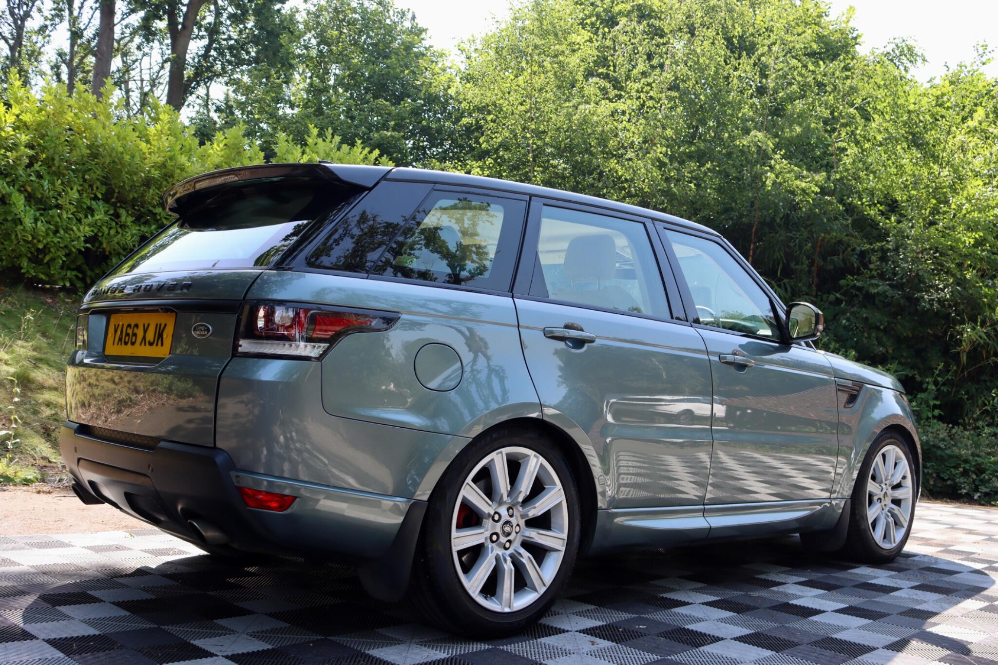 Land Rover Range Rover Sport view 17