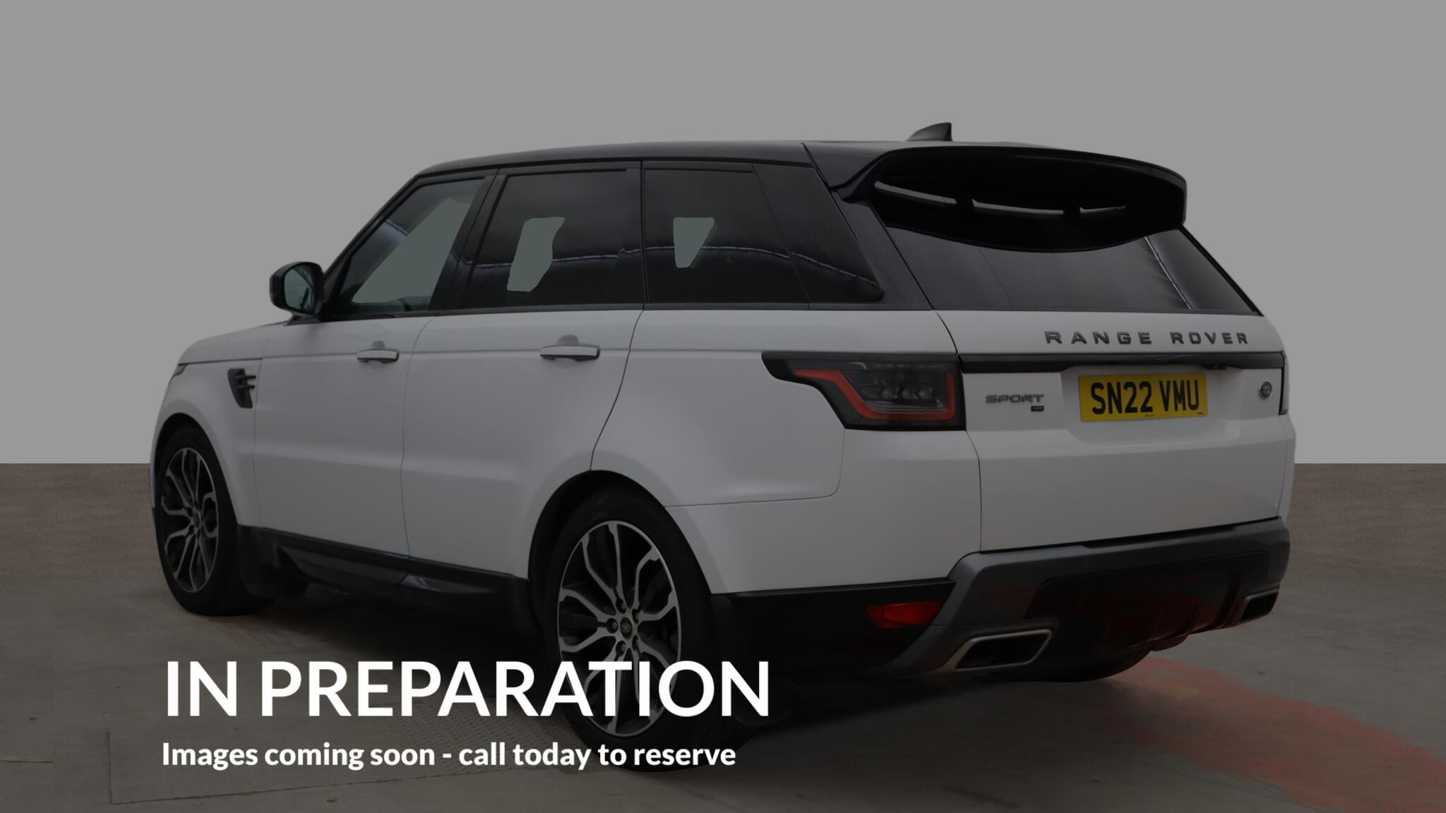 Land Rover Range Rover Sport view 3