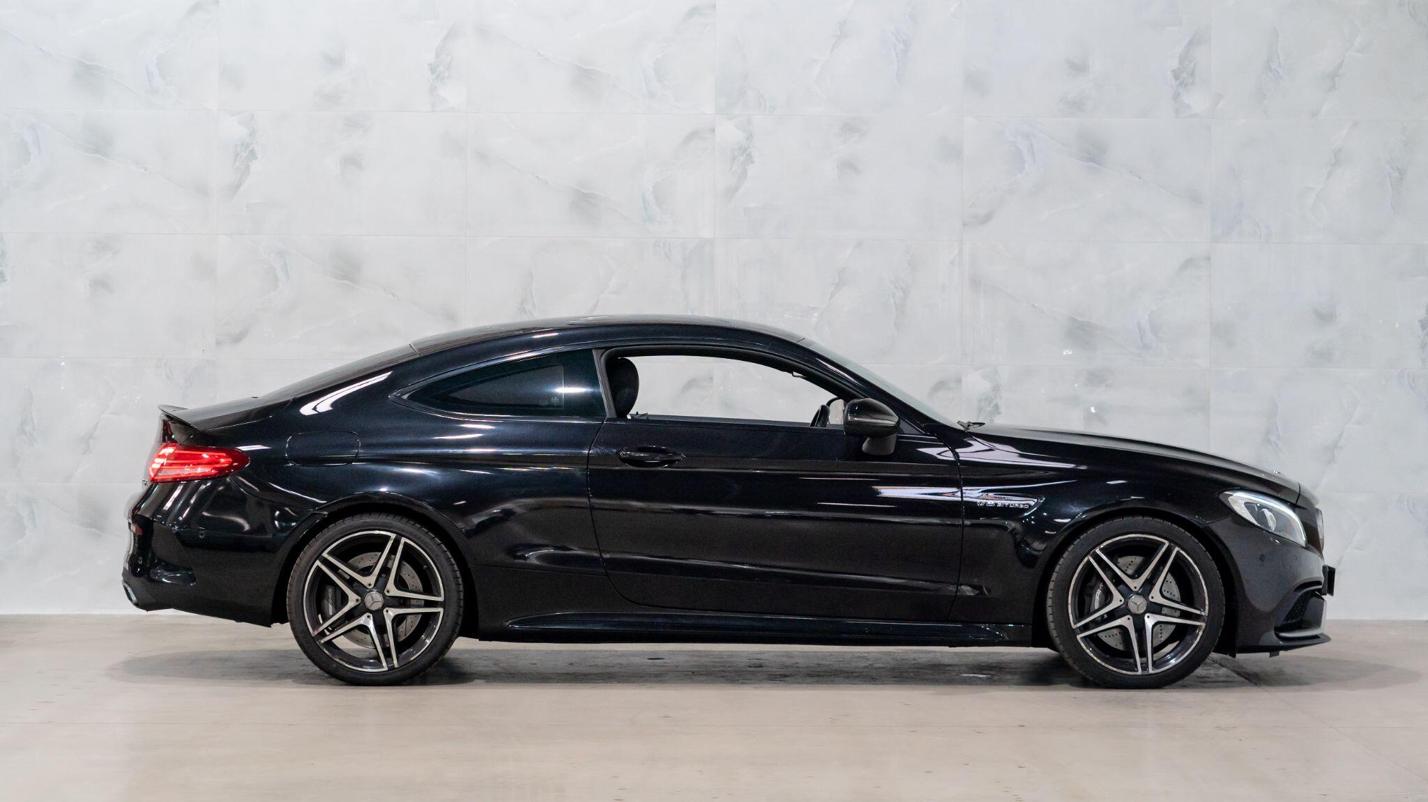 Mercedes-Benz C-Class view 8