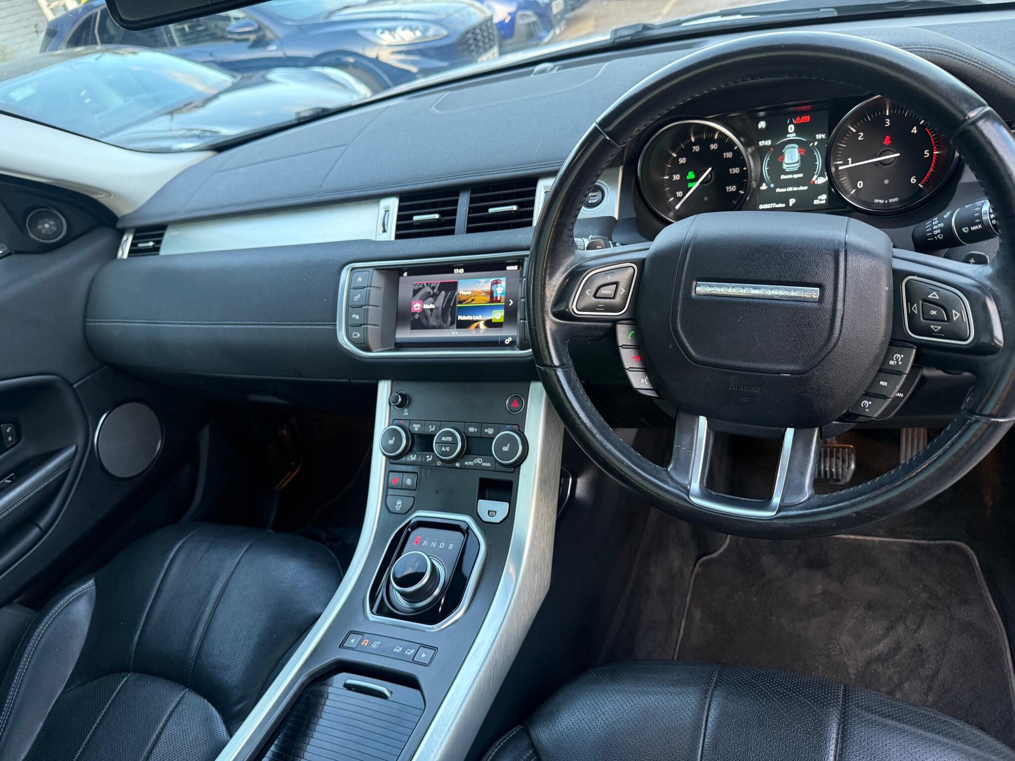 Land Rover Range Rover Evoque view 12