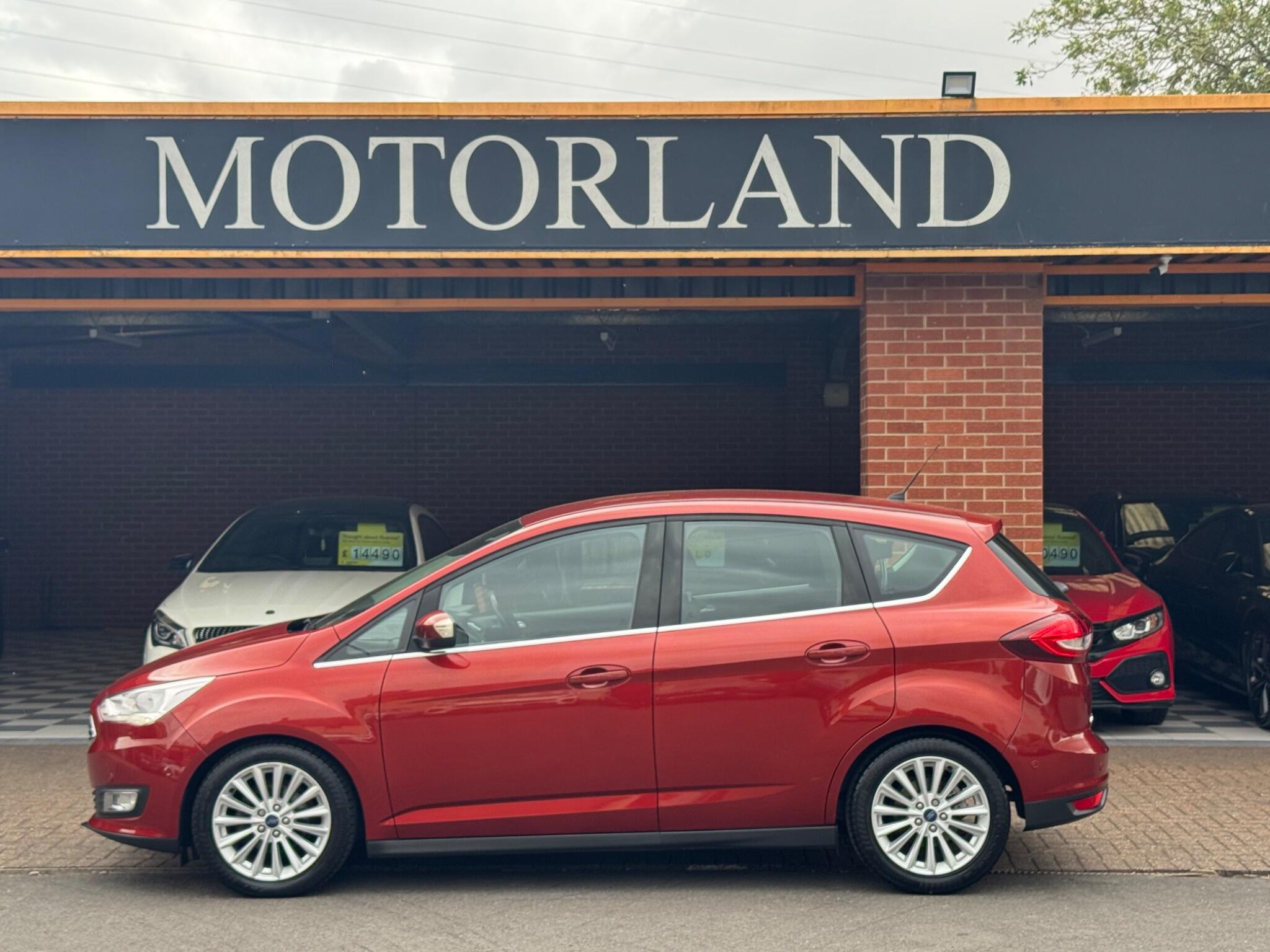 Ford C-Max view 5