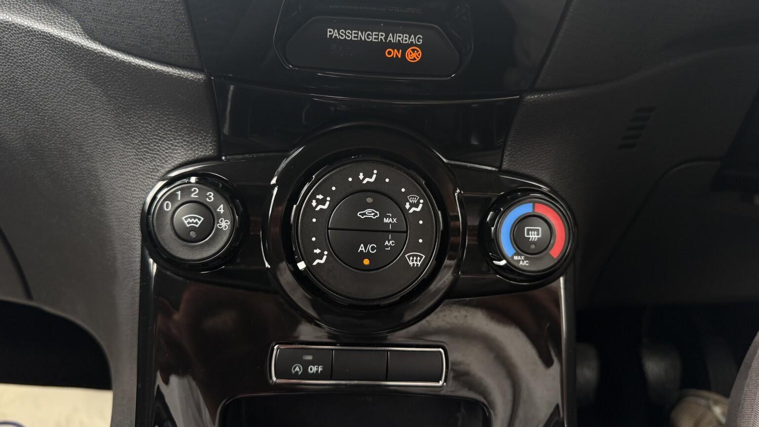 Ford Fiesta view 42