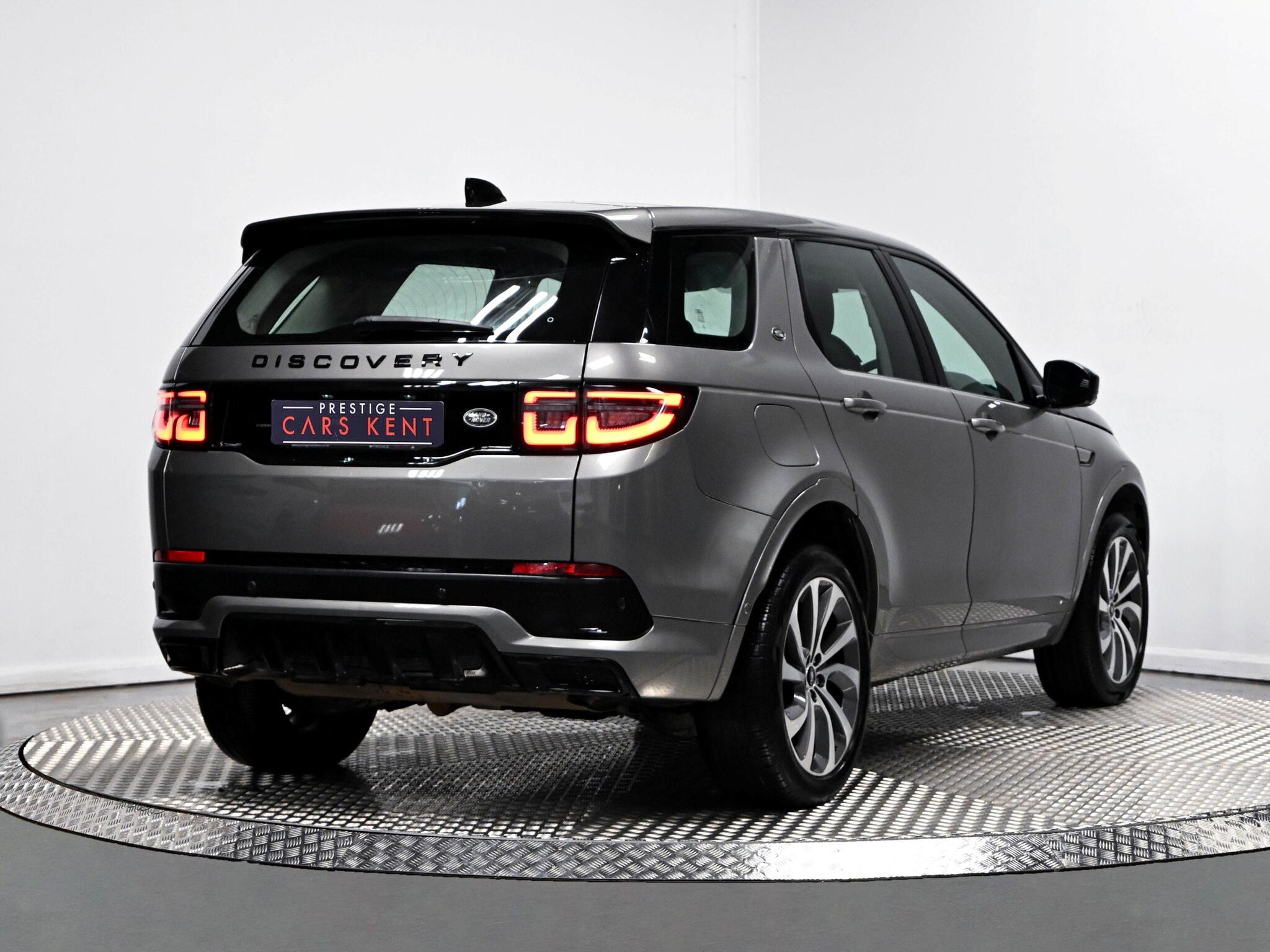 Land Rover Discovery Sport view 37