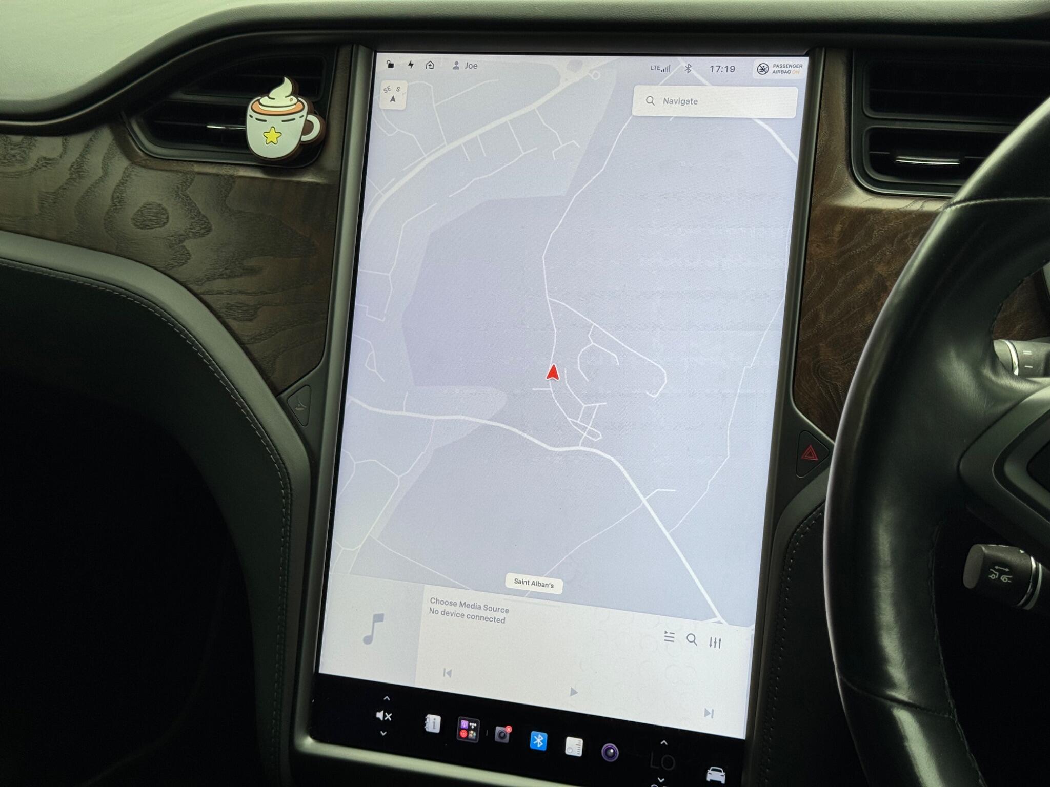 Tesla Model X view 37