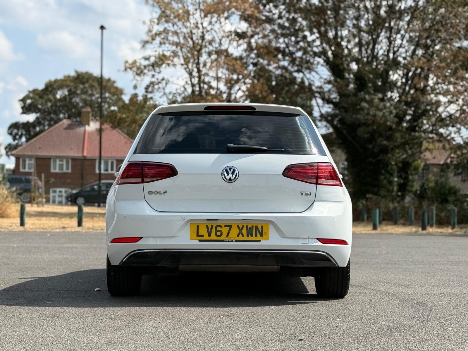 Volkswagen Golf view 11