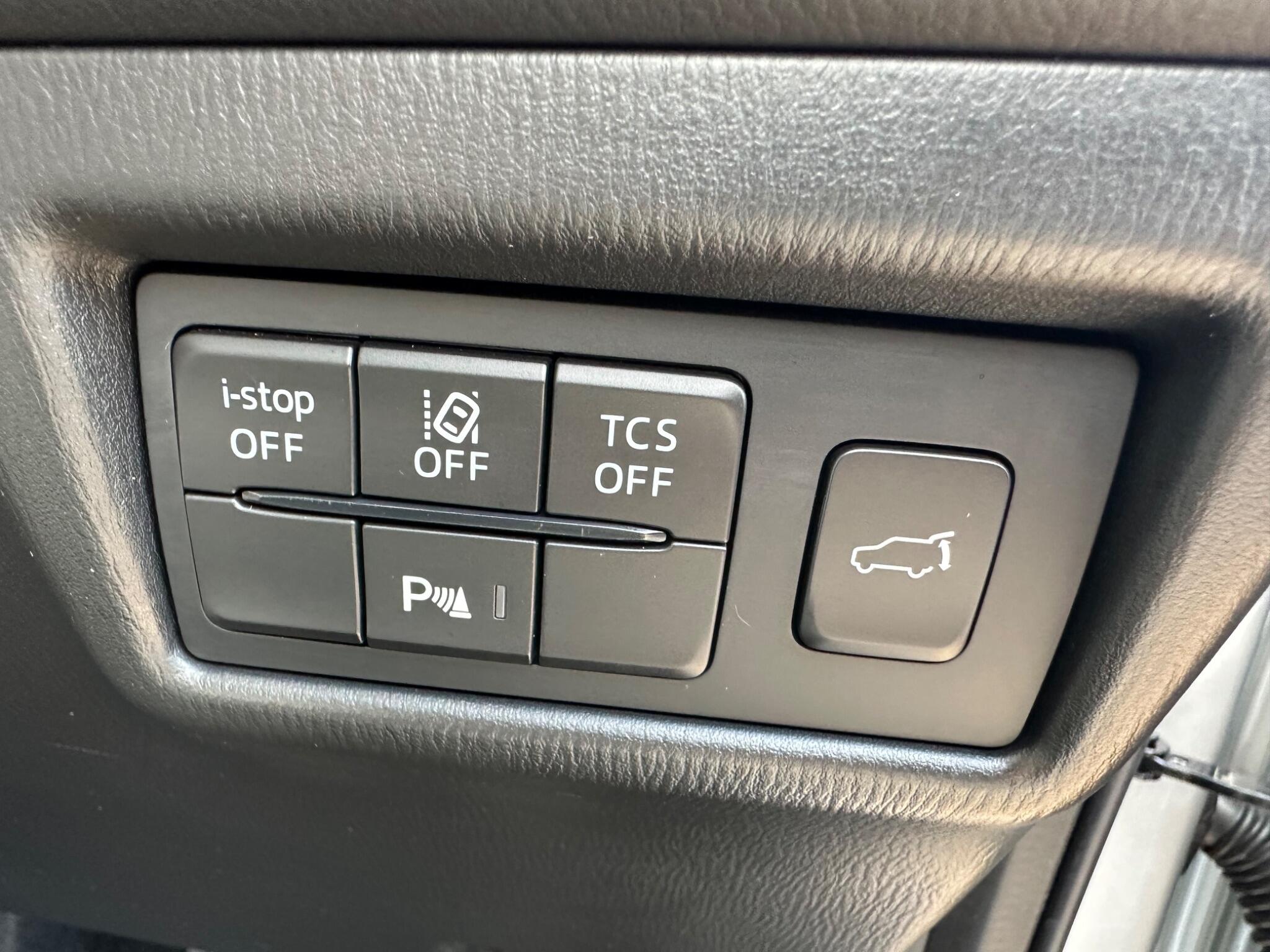 Mazda Skyactiv-G view 11