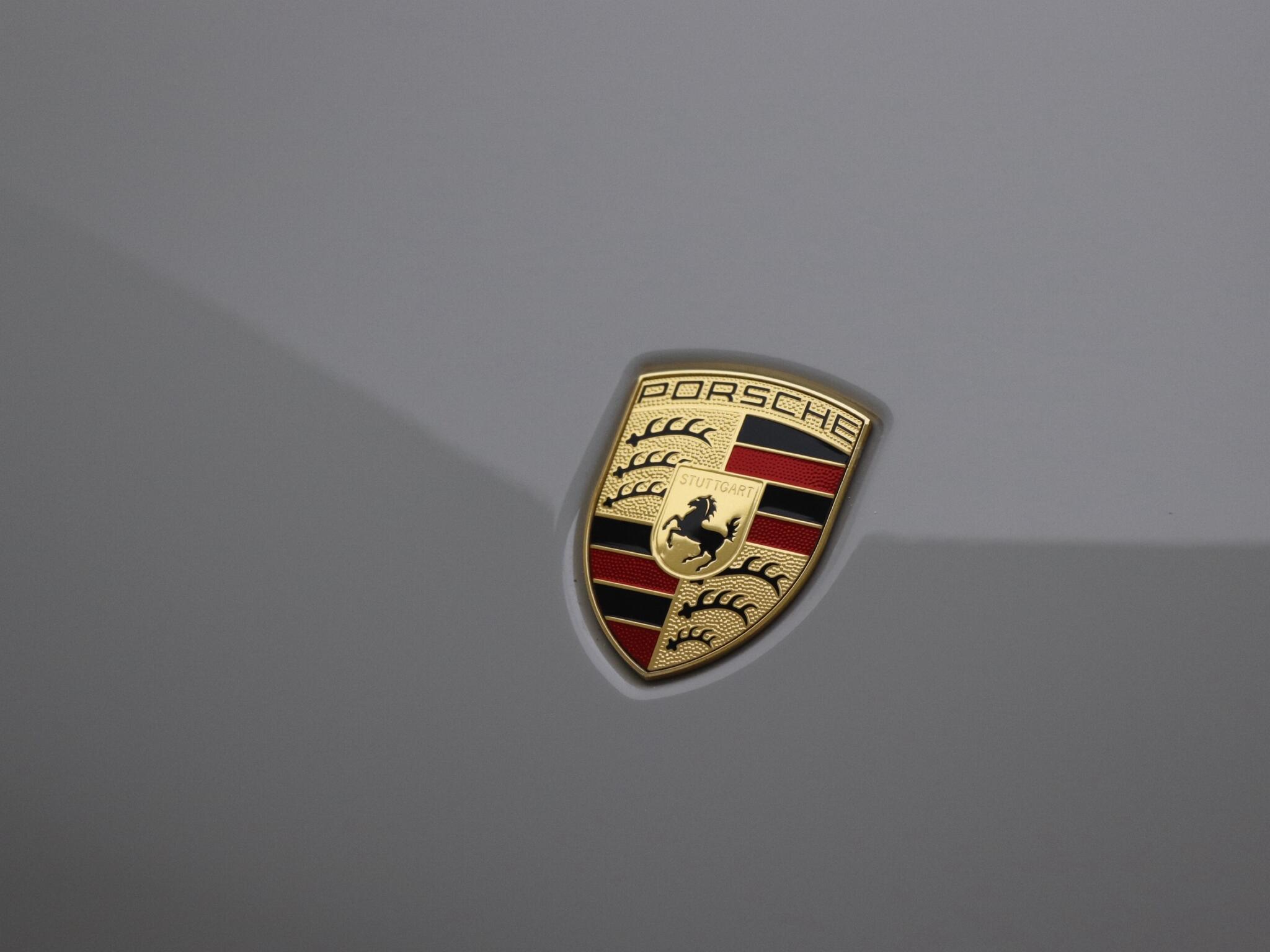 Porsche Macan view 29